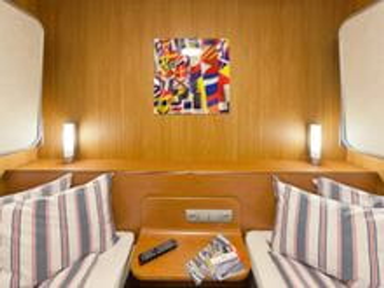 2 Berth Inside Cabin