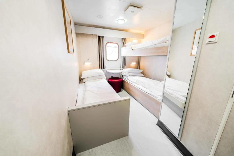 3 Berth Pet Friendly Outside Cabin