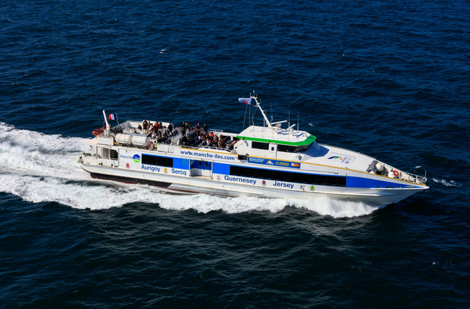 Victor Hugo - Manche Iles Expressによる運営 | AFerry