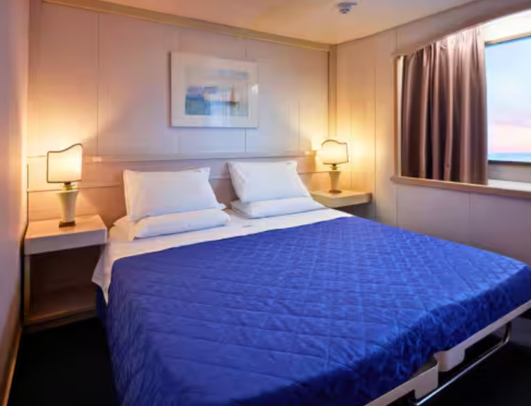 Premium 4 Berth Suite with Late checkout
