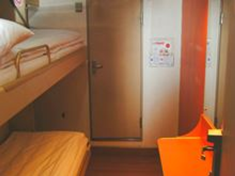 4 Berth Economy Inside Cabin