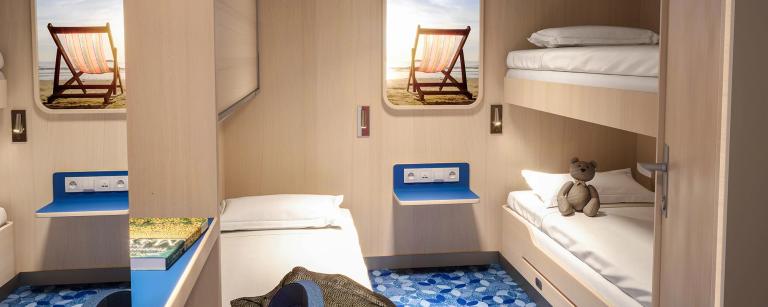 4 Berth Inside Cabin