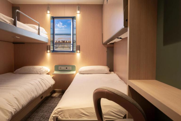 4 Berth Inside Cabin