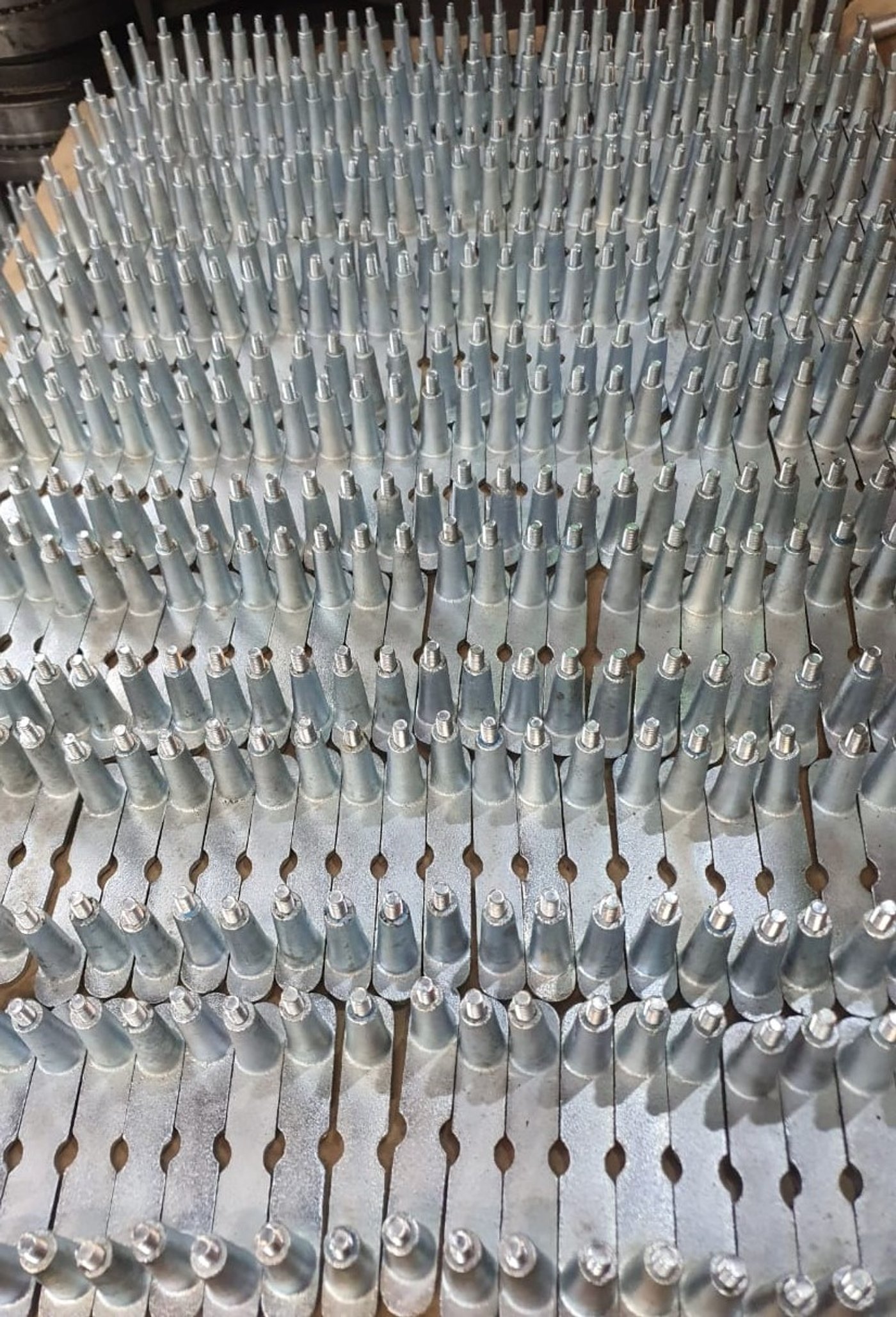 What is the Largest and Smallest Casting Sizes Castwise Can Produce ? 