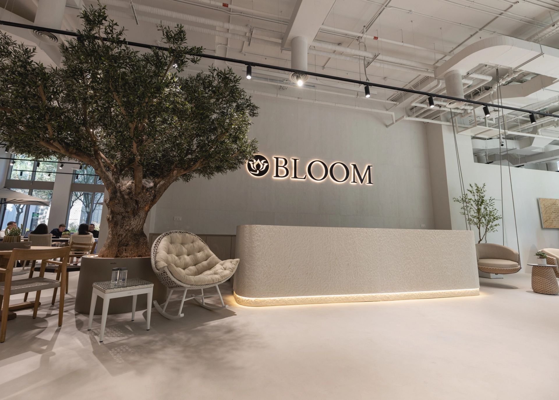 BLOOM Dubai Showroom 02