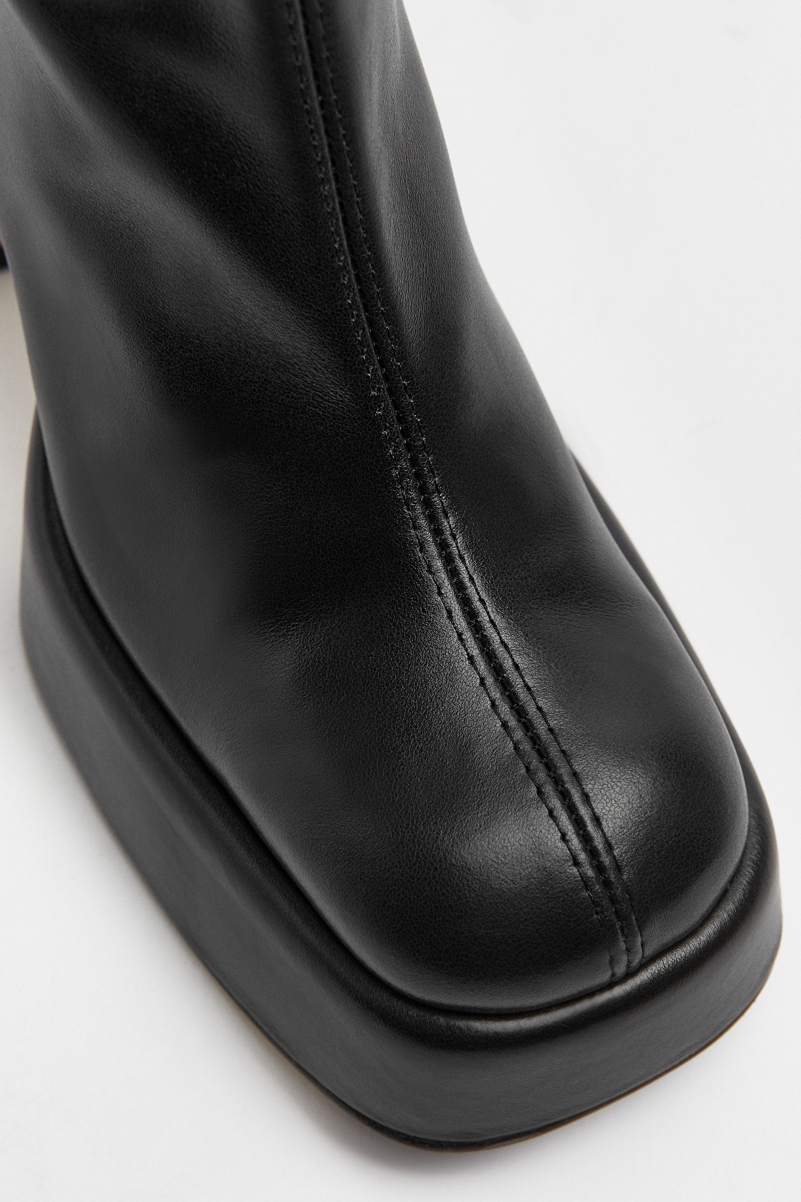 【関税込み】Miista ブラック Apple アンクルブーツ Apple Black Silver Brush Ankle Boots | Miista