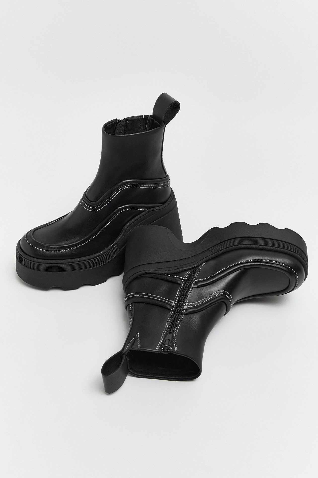 Annelise Black Ankle Boots | Miista