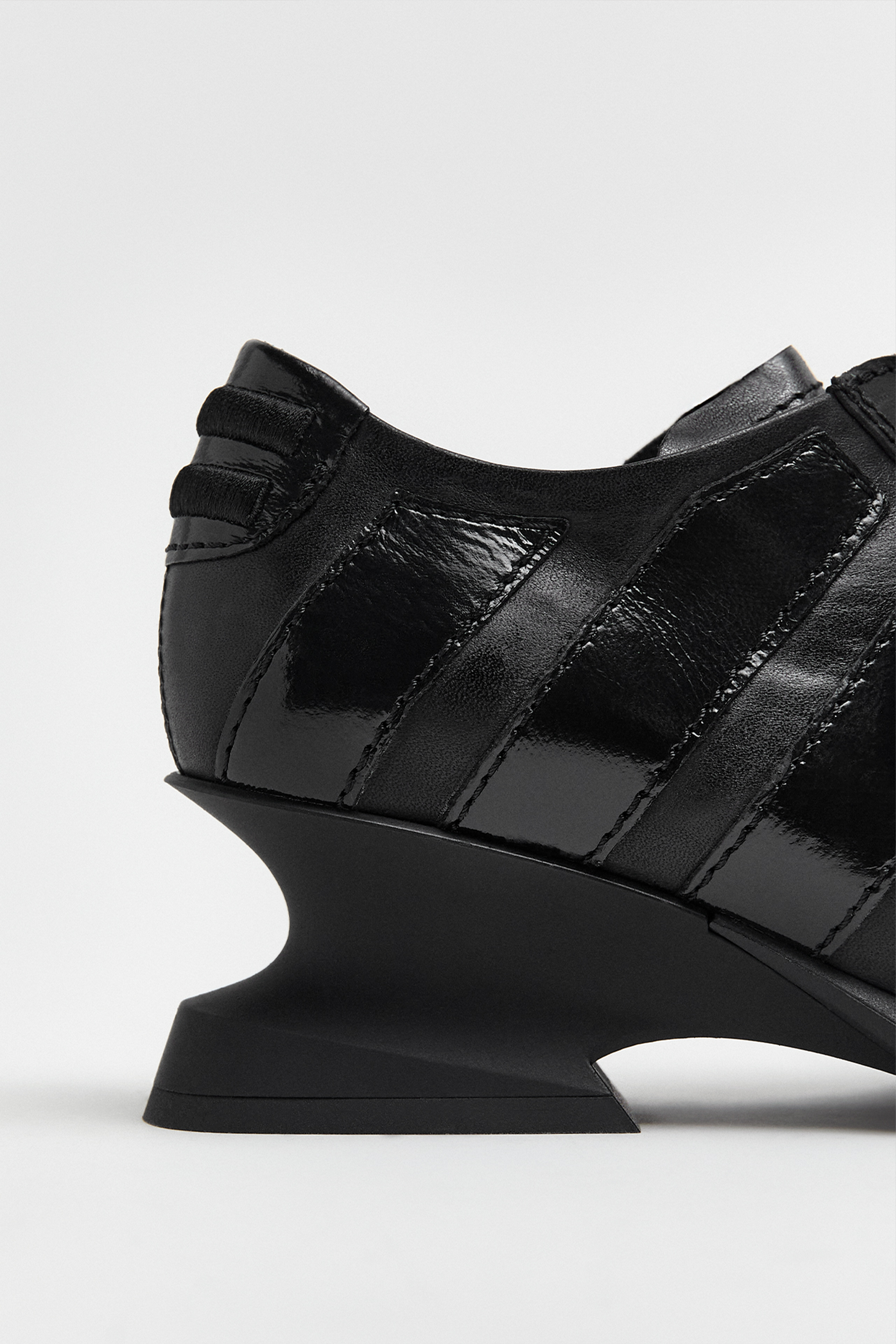 MIISTA イエロー フラットシューズ adidas x END. ZX 8000 'Consortium Cup - Future' IG8562