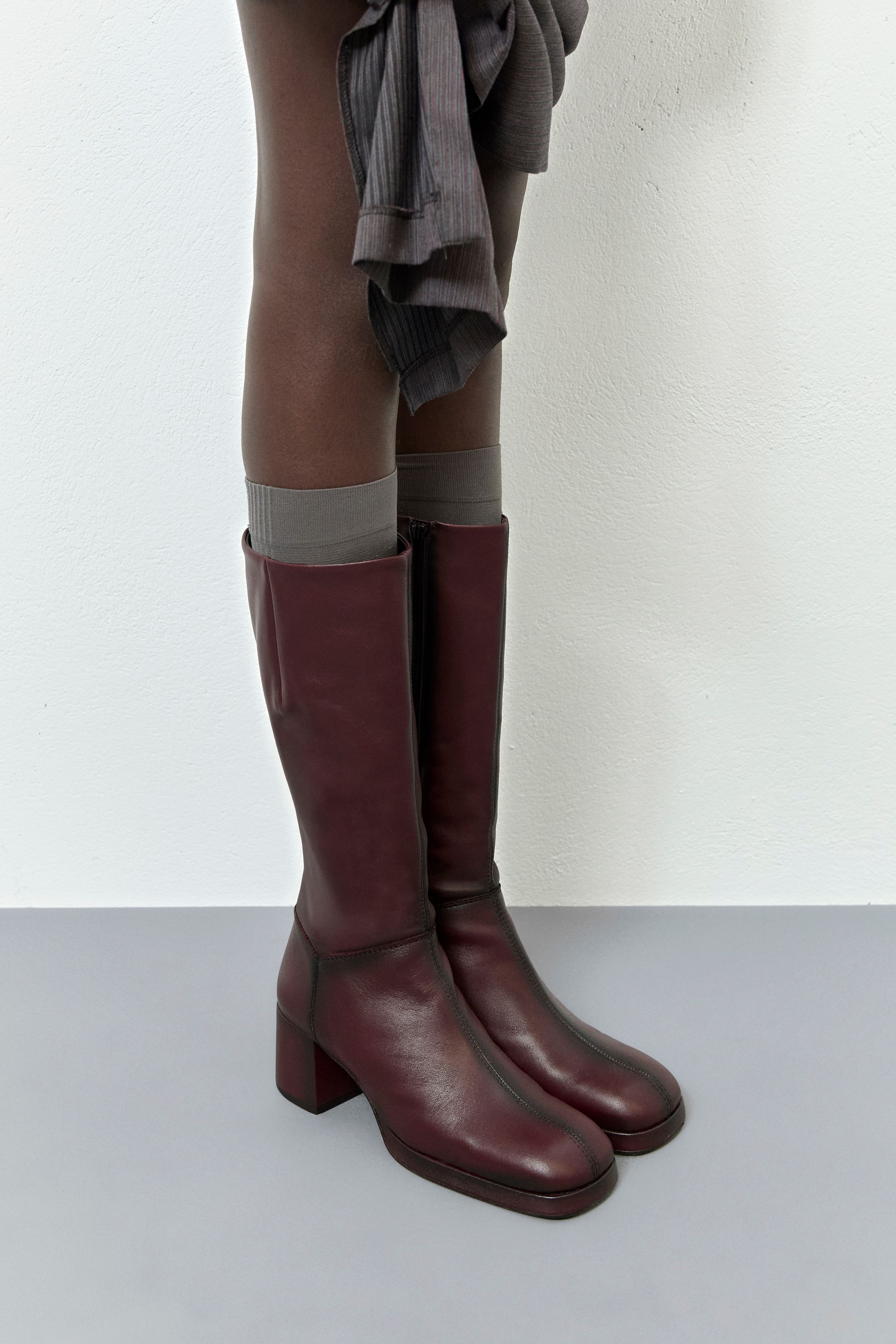 【関税込み】Miista ブラウン Raleigh ブーツ Maple Brushed Burgundy Black Boots | Miista
