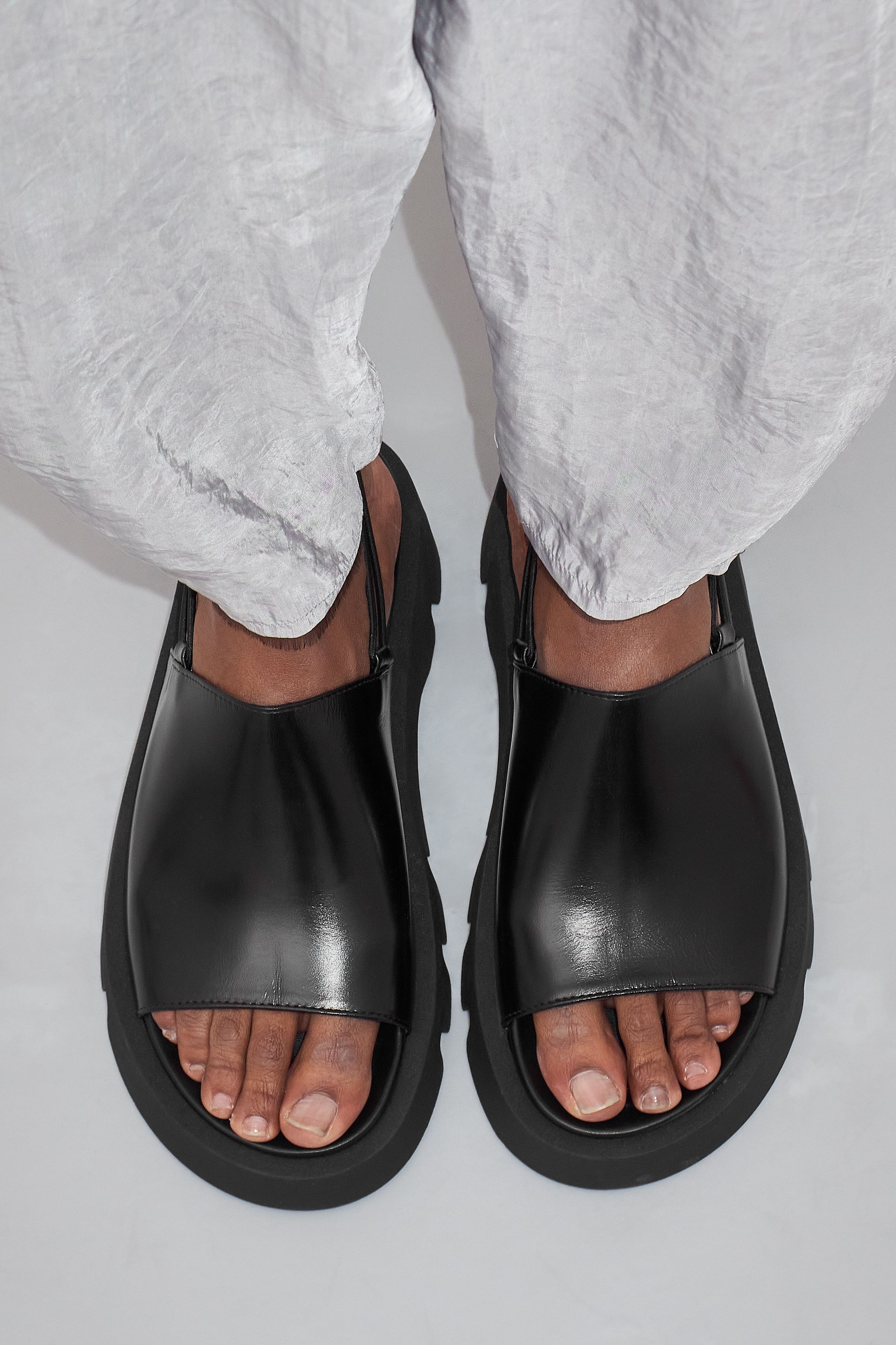 Noreen Sandals - Black Leather | Miista