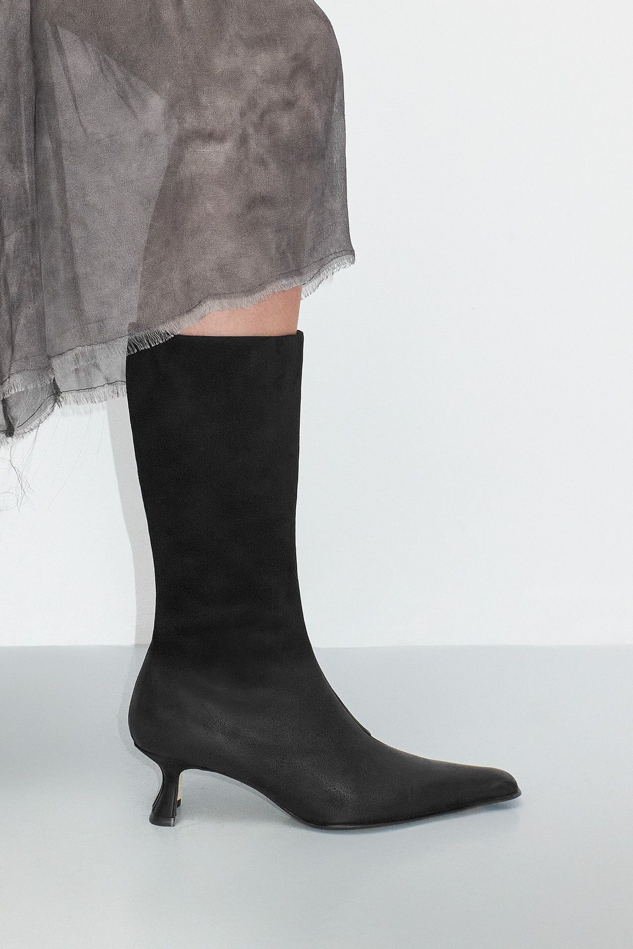 【関税込み】Miista ホワイト Rilla ブーツ White Rilla Boots by Miista on Sale