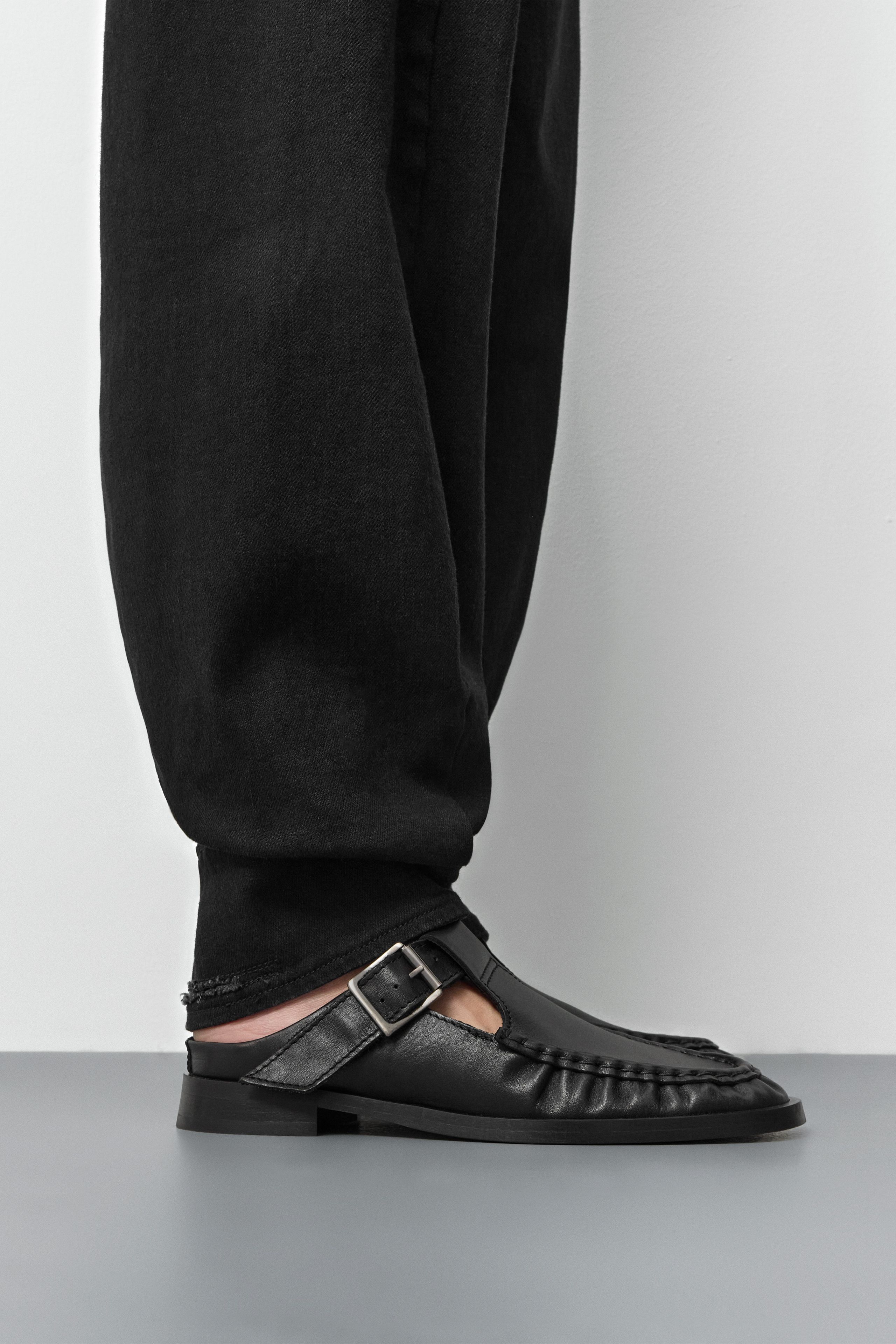 Gianna Mules - Black Leather | Miista