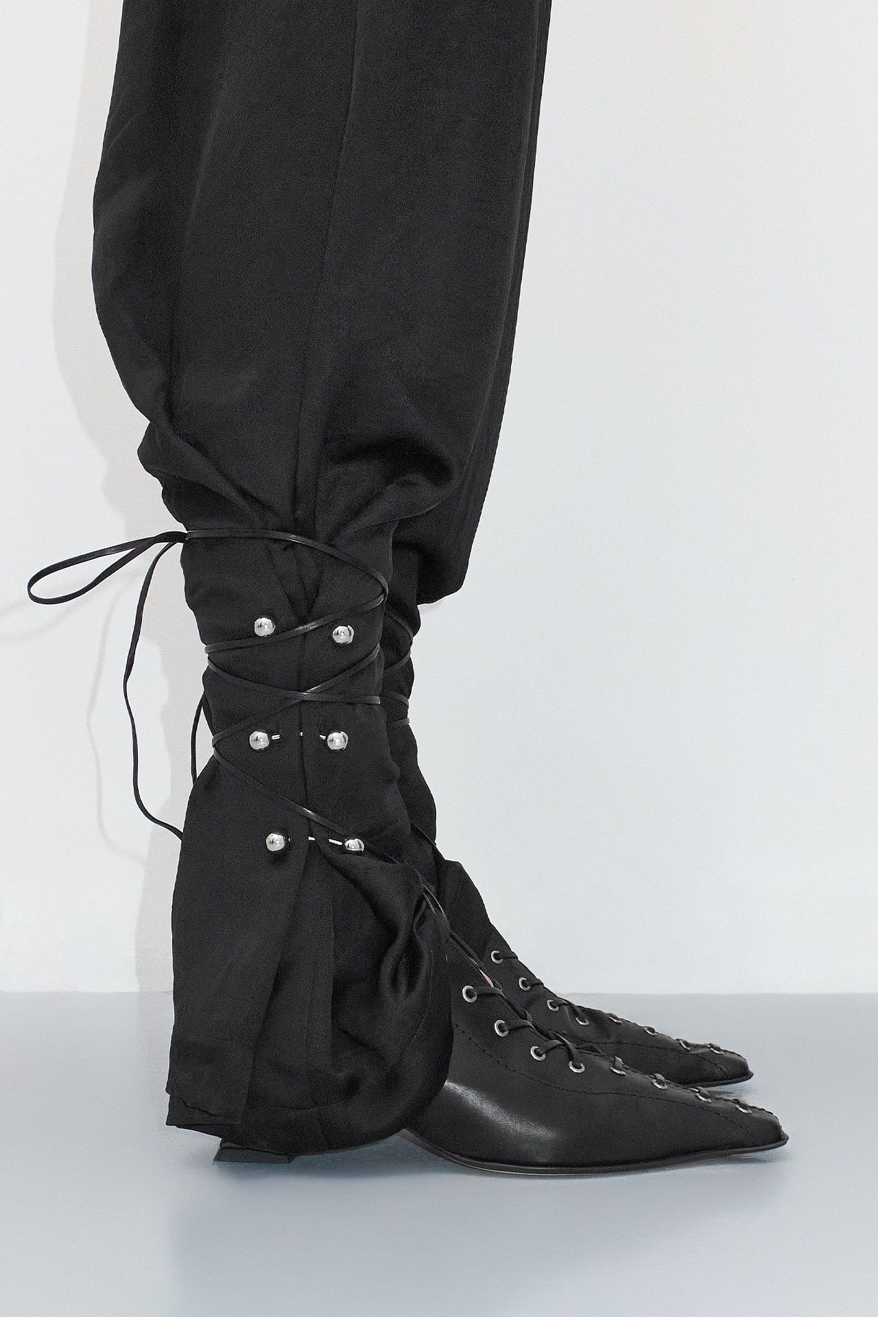 Asia Black Courts | Miista Europe | Made in Portugal