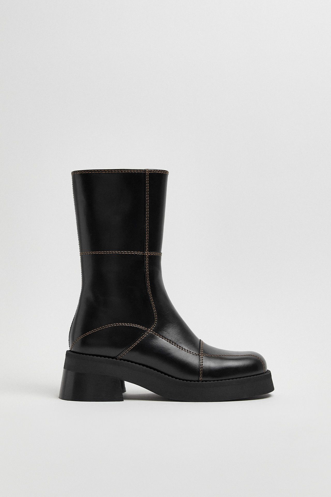 【美品】E8 by Miista エナメルプラットフォーム〈定価36,300円〉 美品】E8 by Miista エナメルプラットフォーム〈定価36,300円