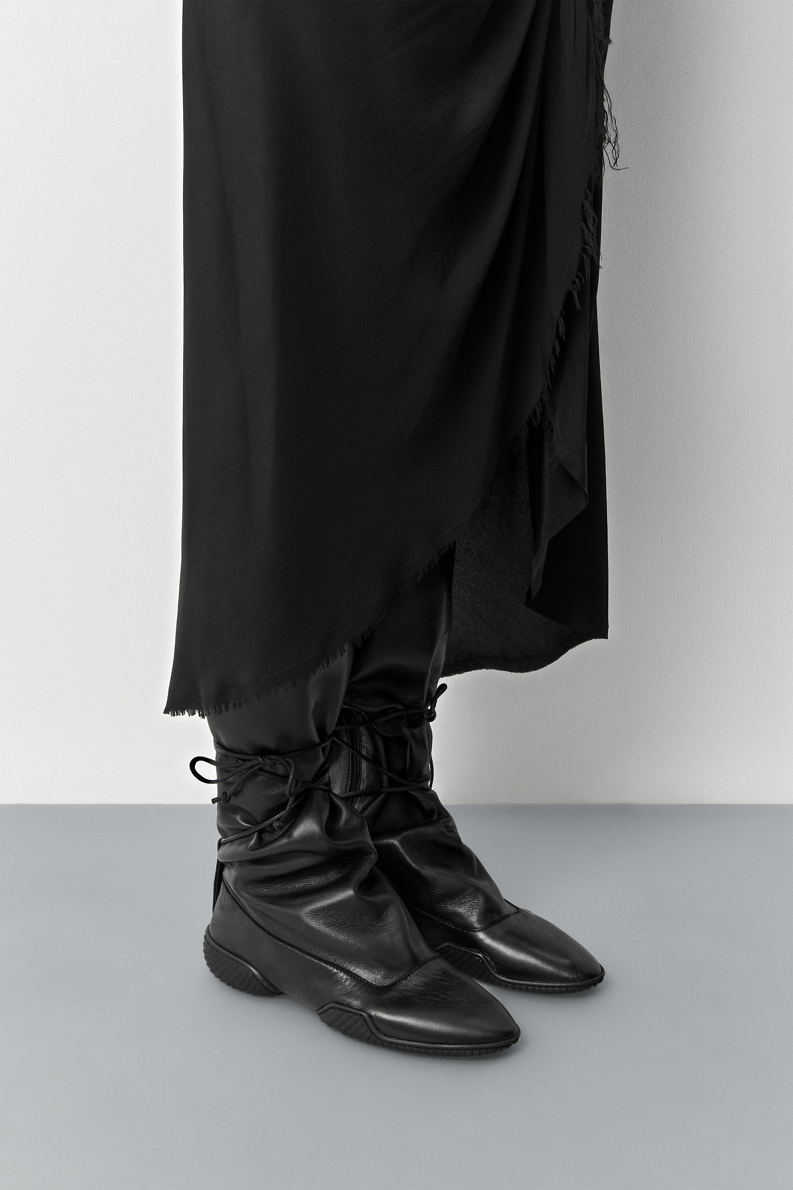 Nikolina Boots - Black Leather | Miista