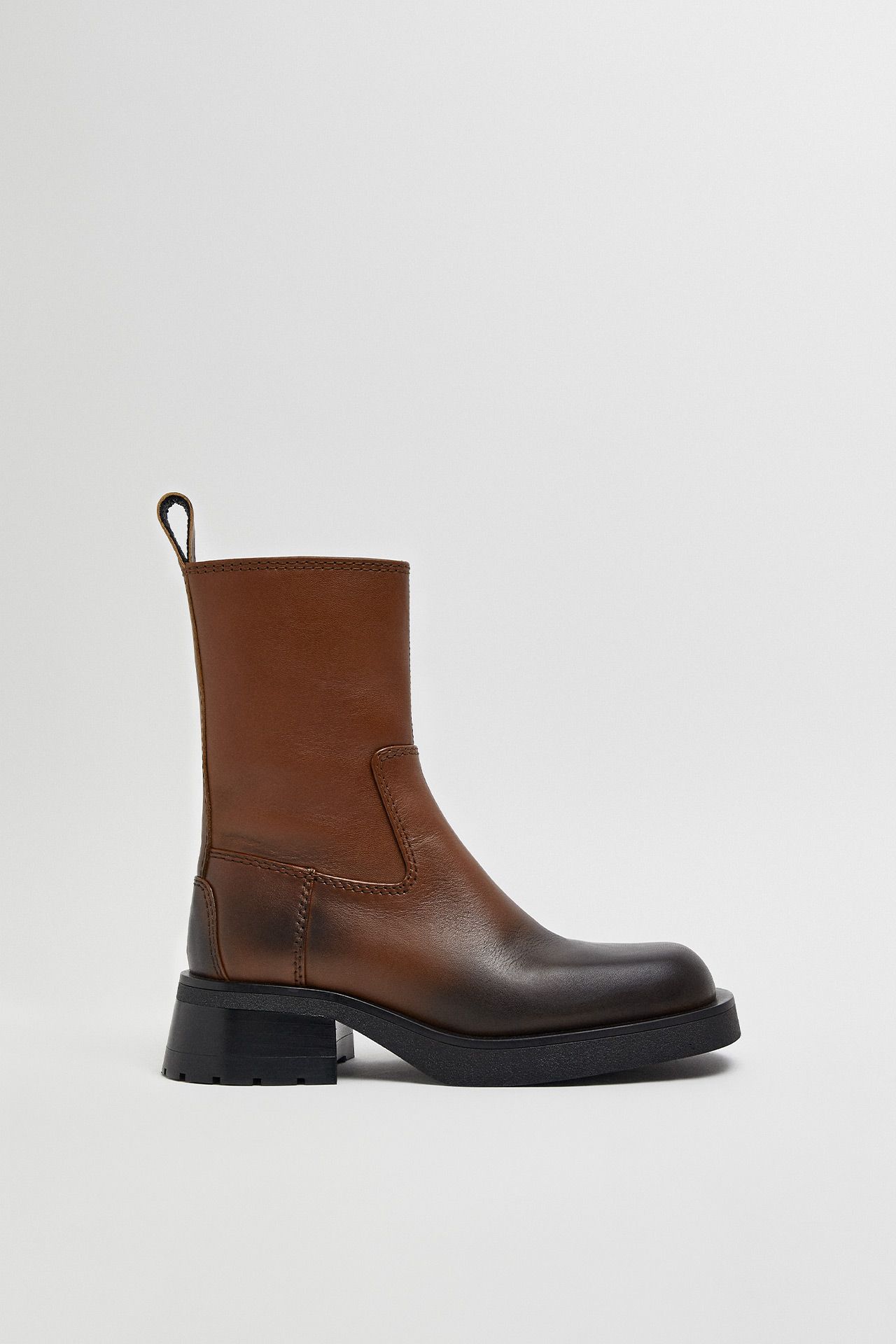 SALE BOOTS | Miista