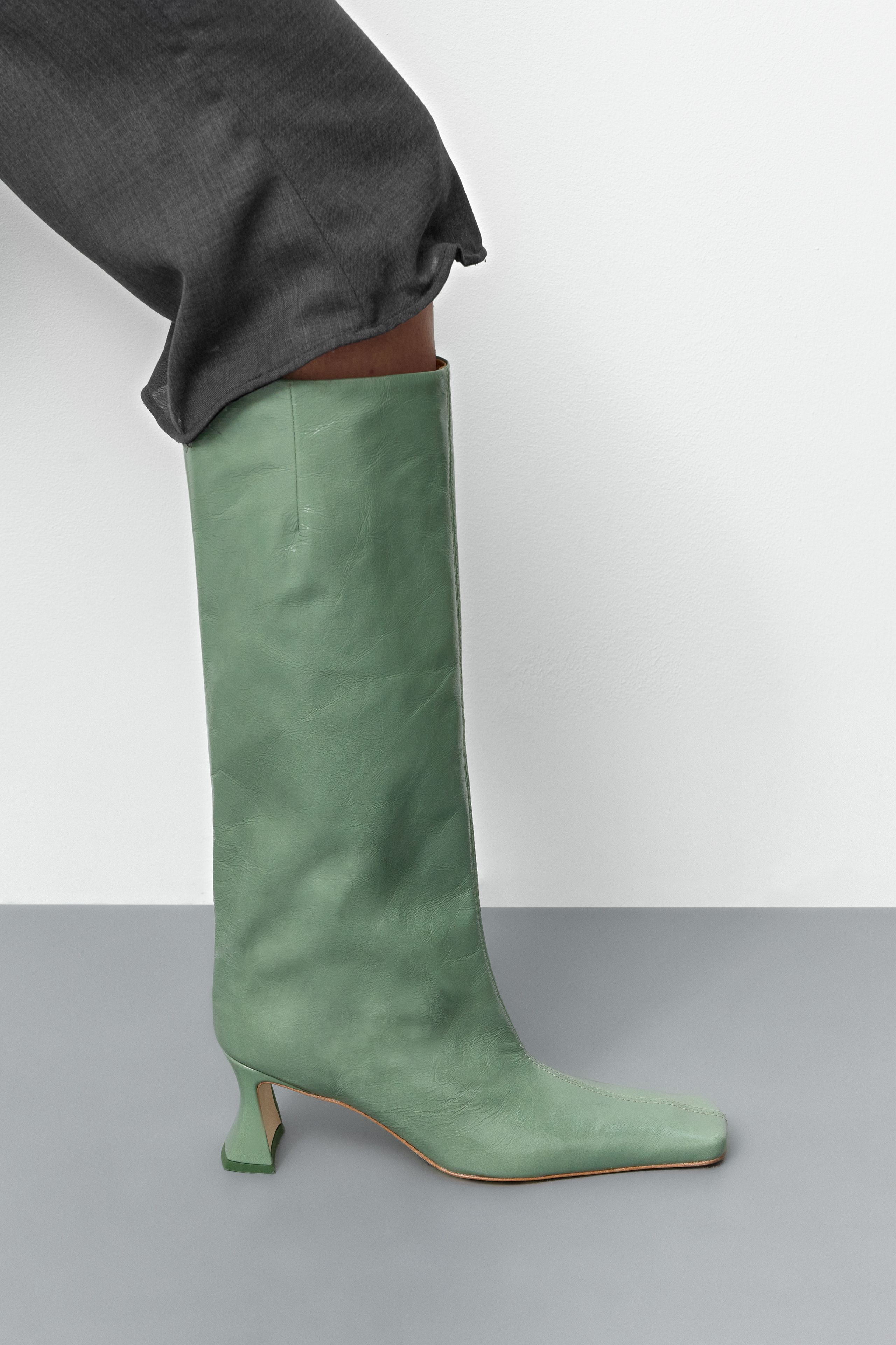 Bluma Boots - Aquamarine Crinkle Leather | Miista