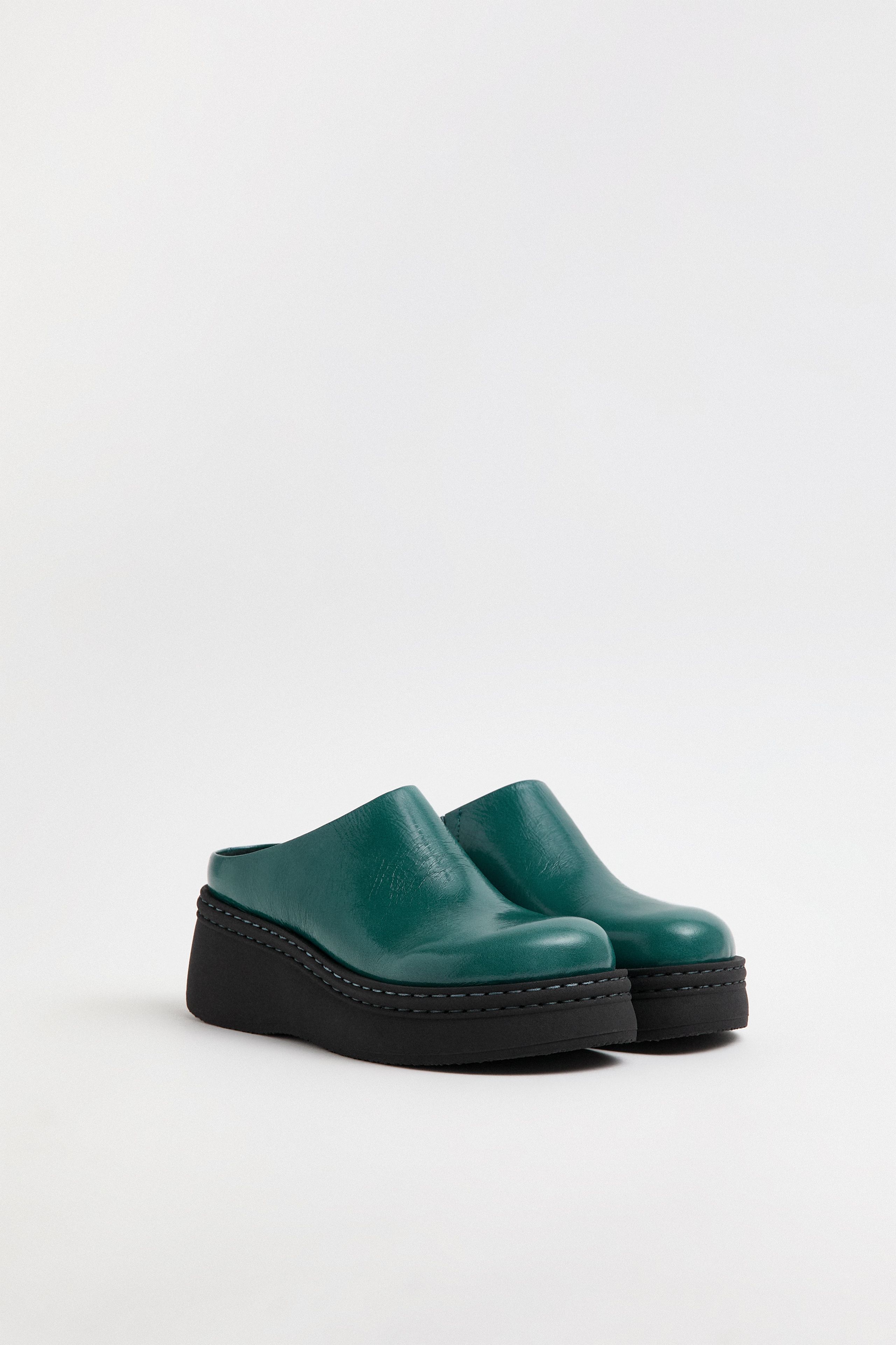 Kristi Mules - Lead Grey Crinkle Leather | Miista