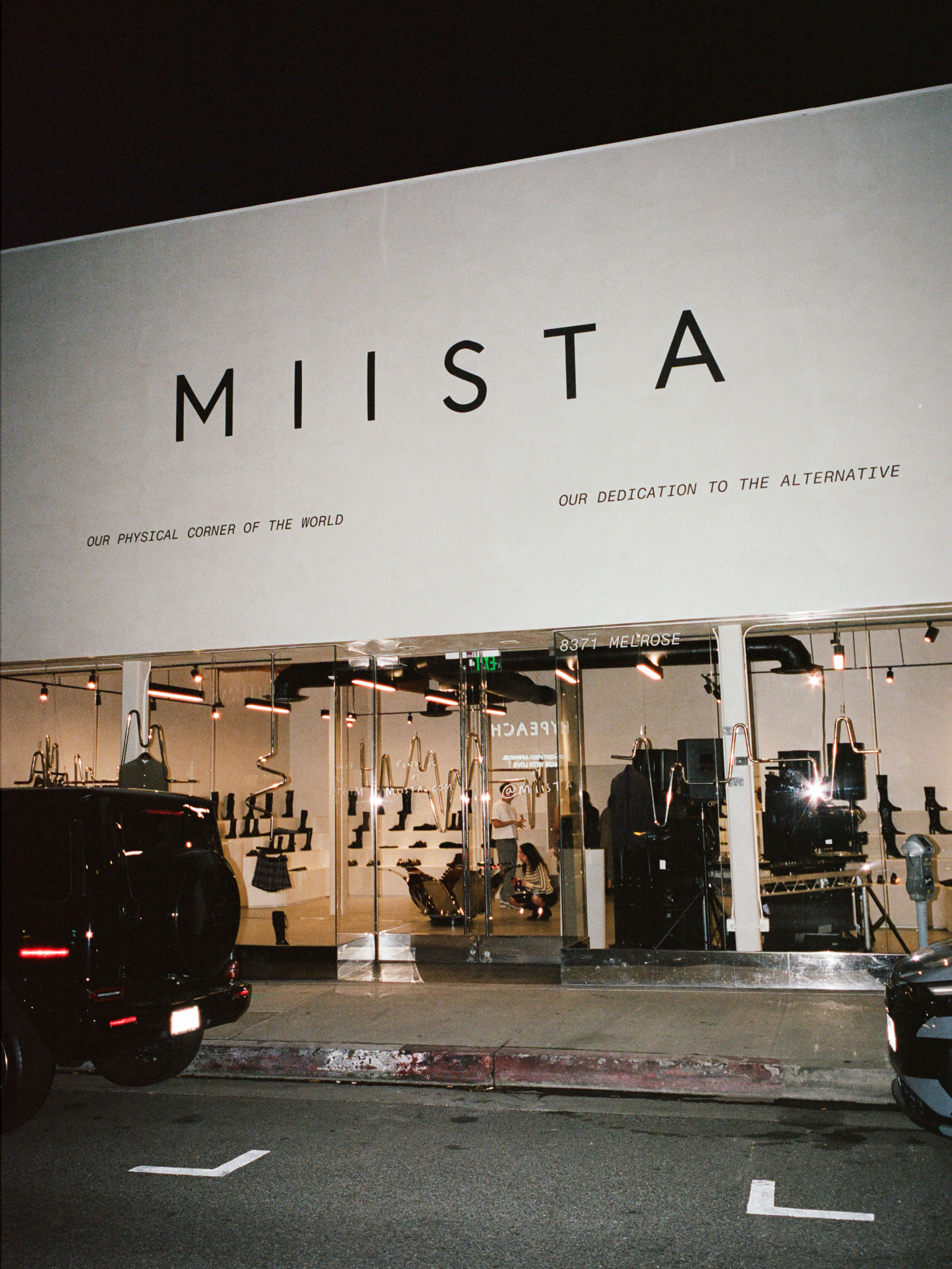 LA HOUSEWARMING
