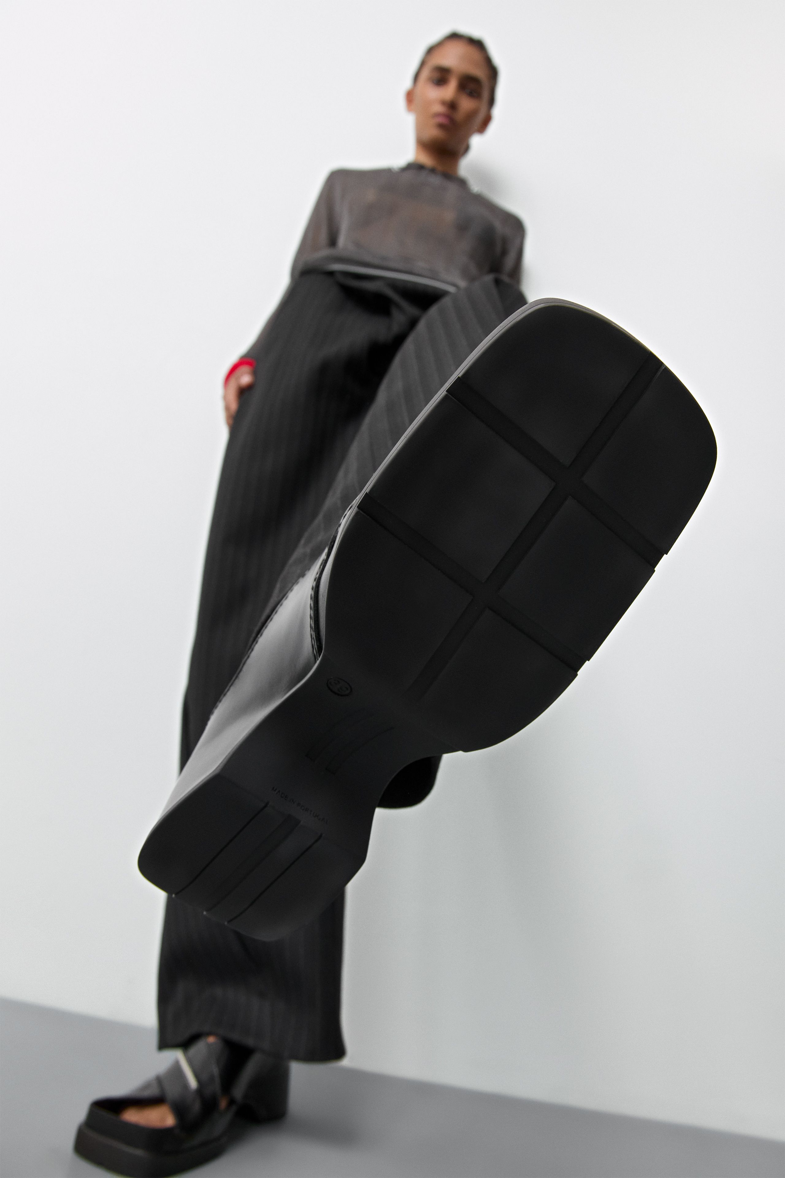 Nira Sandals - Black Leather | Miista