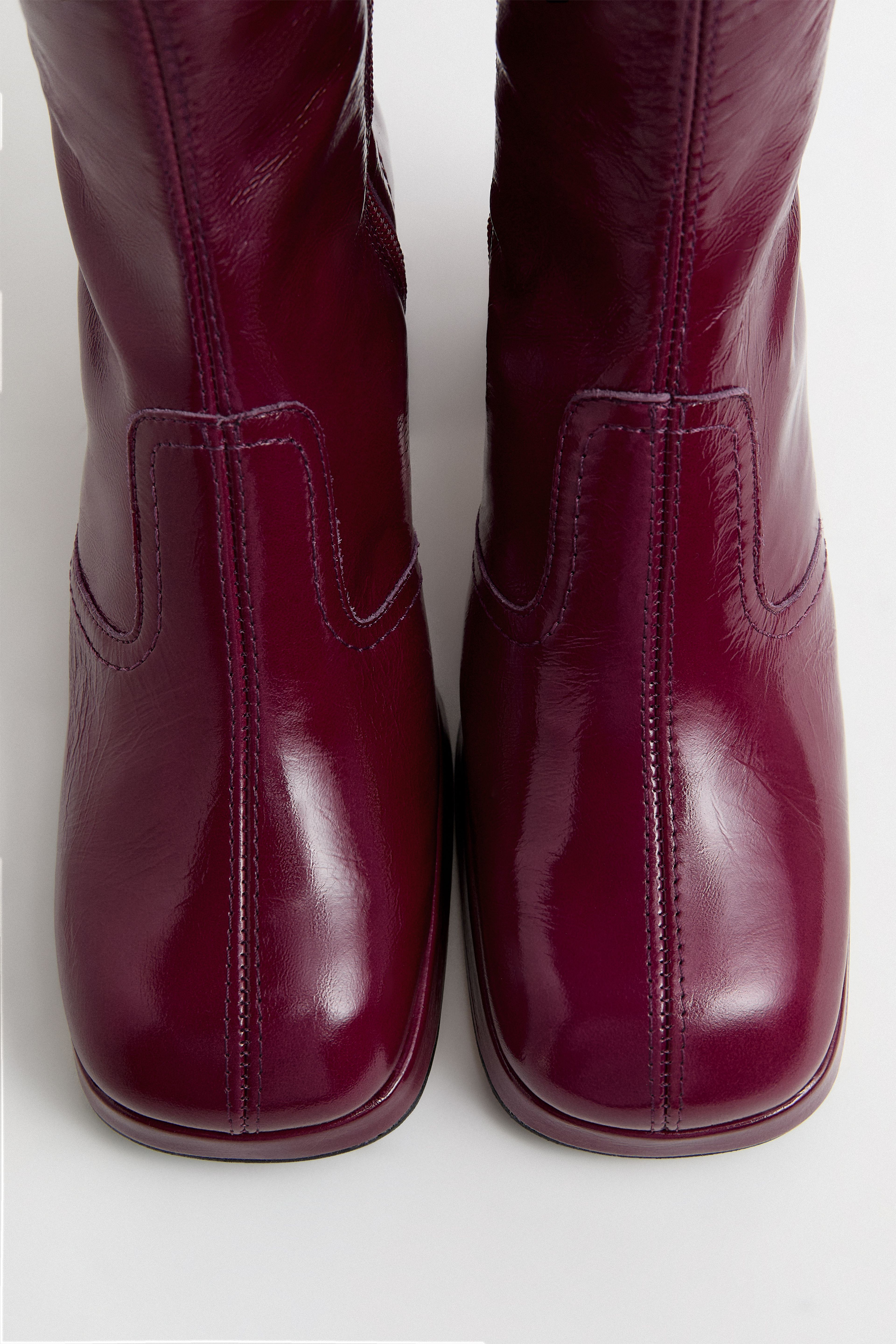 Donna Boots Prugna Crinkle Leather | Miista | Designed & Handmade in Europe