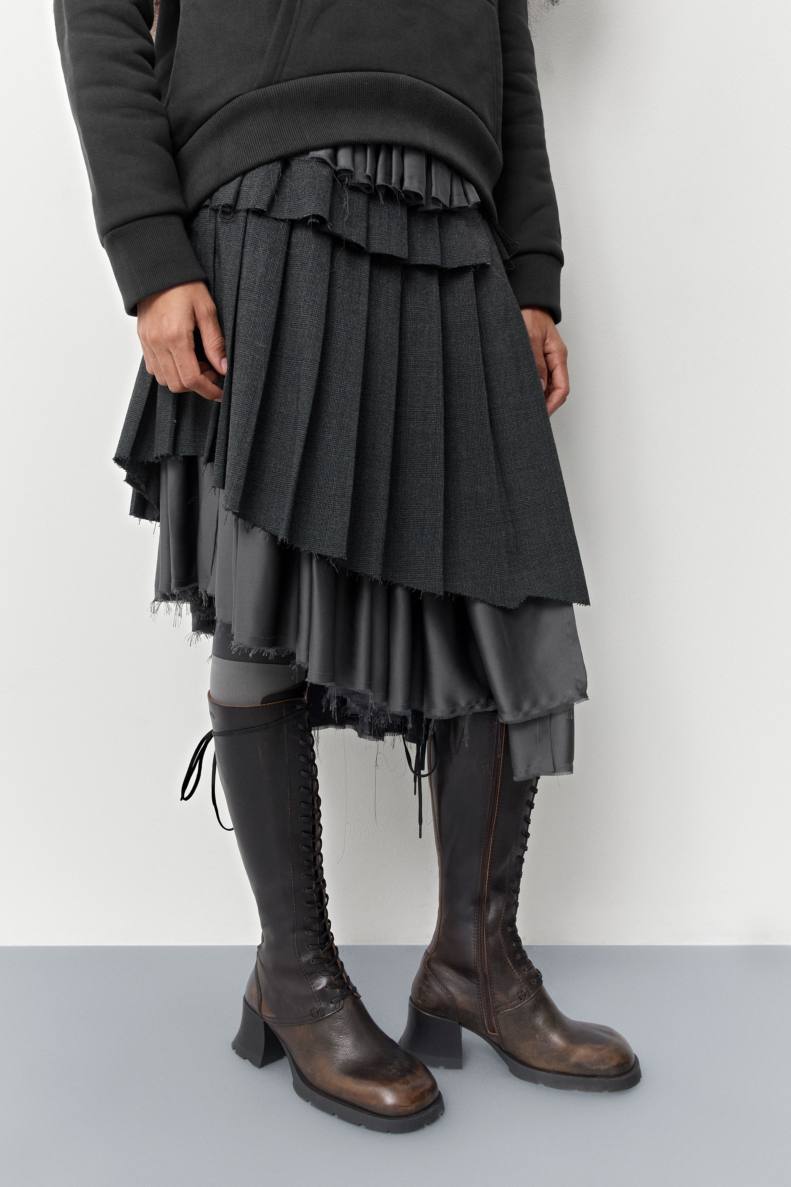 Magde Skirt - Grey Check Wool Blend | Miista