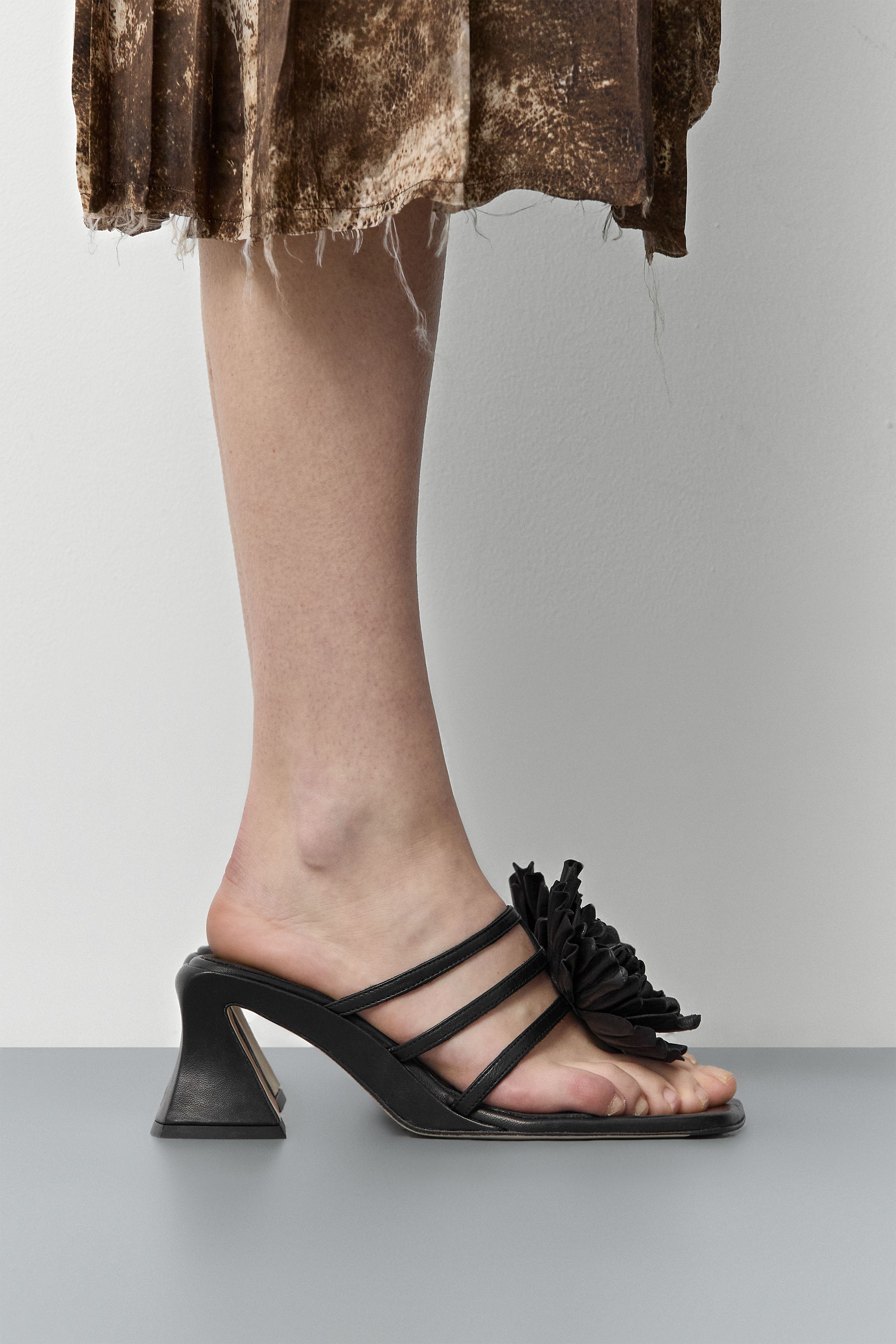 Hara Sandals - Black Nappa Leather | Miista