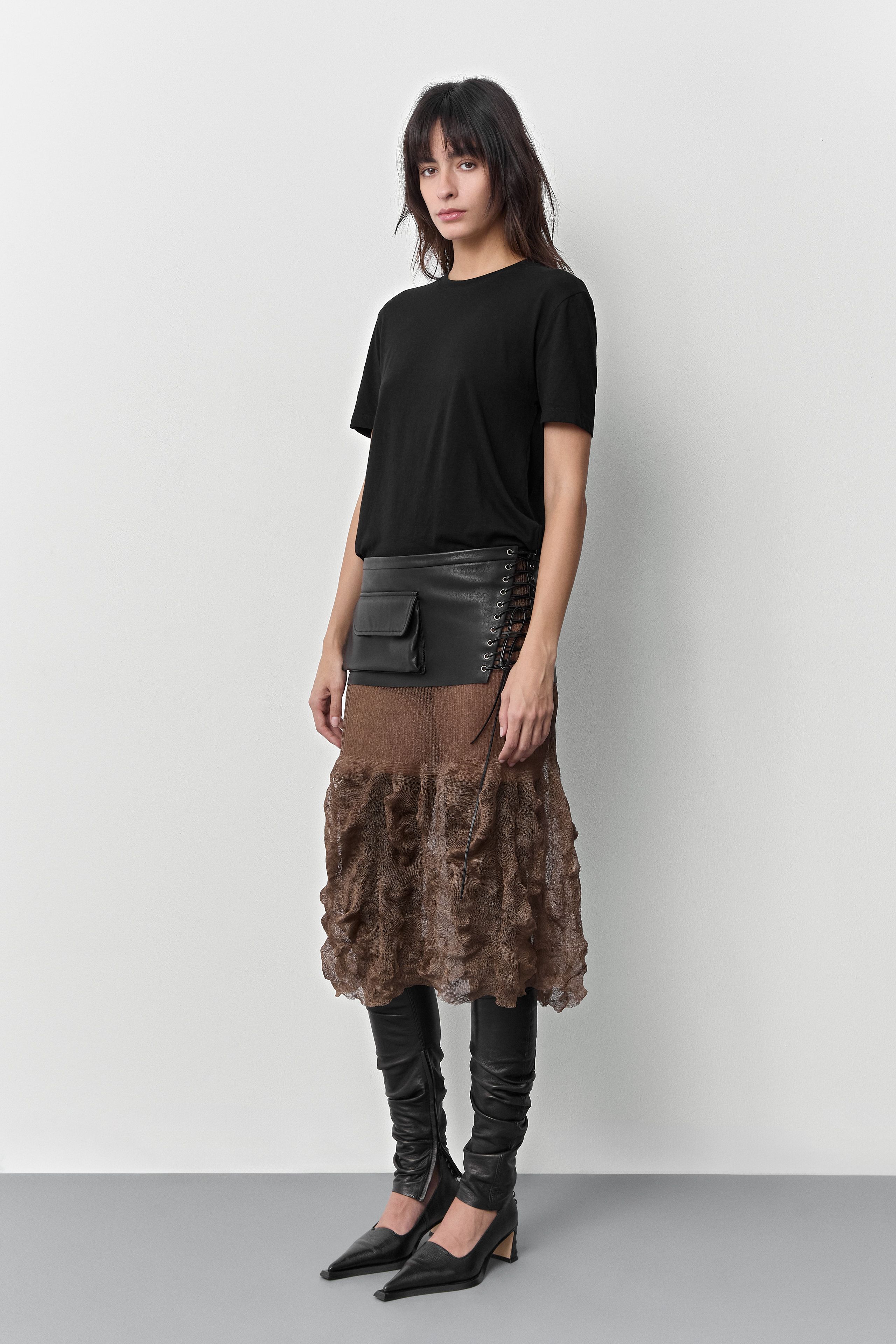 ミーコ Gauri Courts - Black Leather | Miista