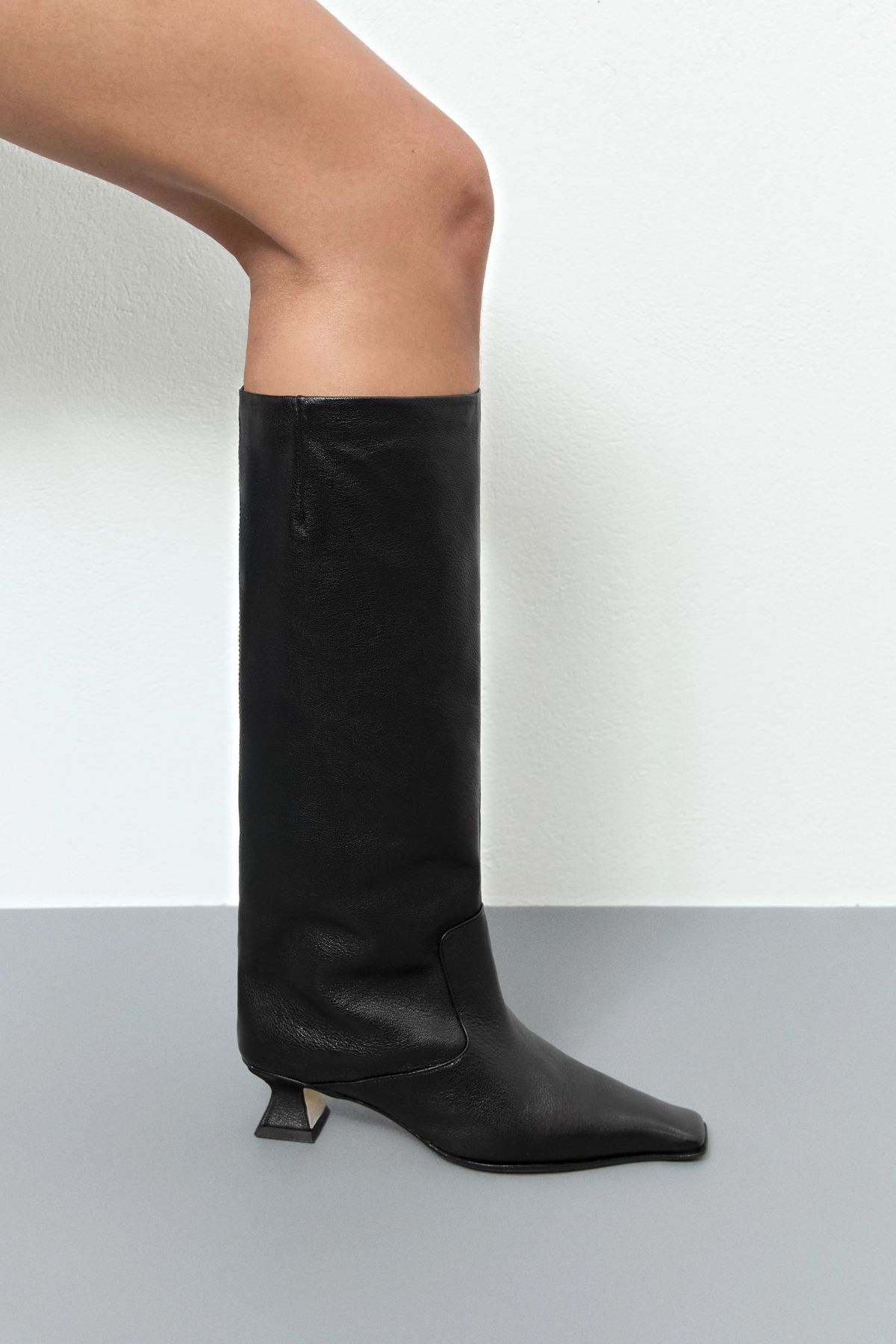 Effie Boots - Black Leather