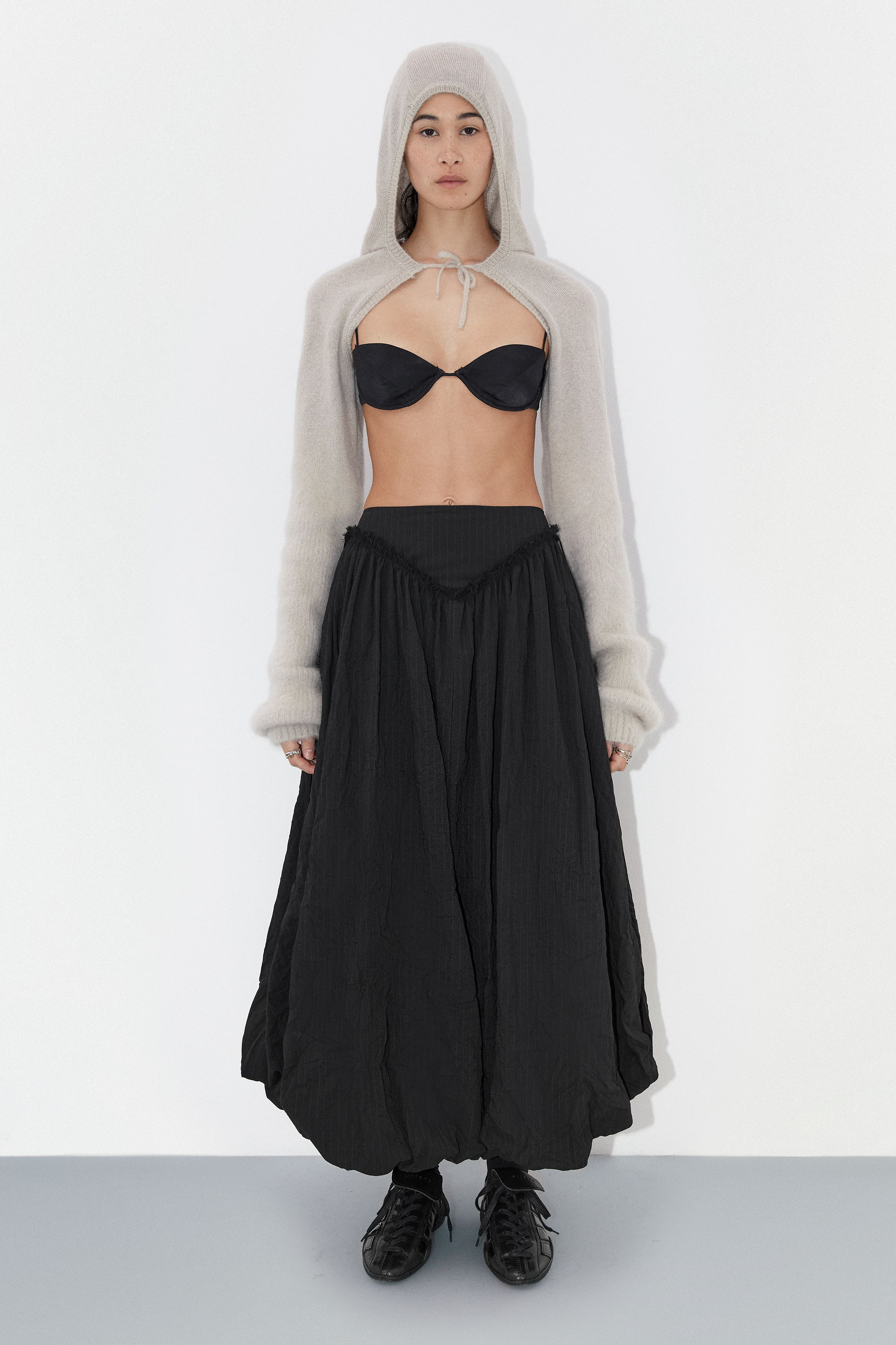 Bronte Skirt - Black Crinkled Pinstripe | Miista