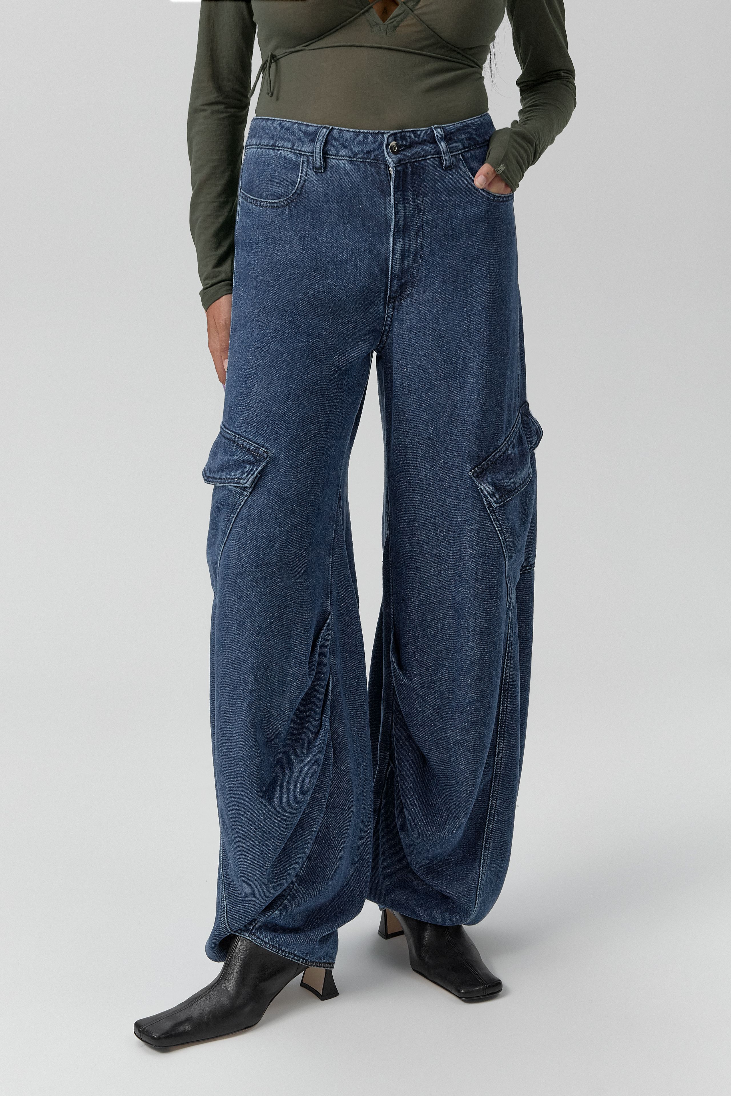 【超美品】25SS FCRBVENTILATION PANTS M Sibuca Jeans - Blue Lyocell Denim | Miista