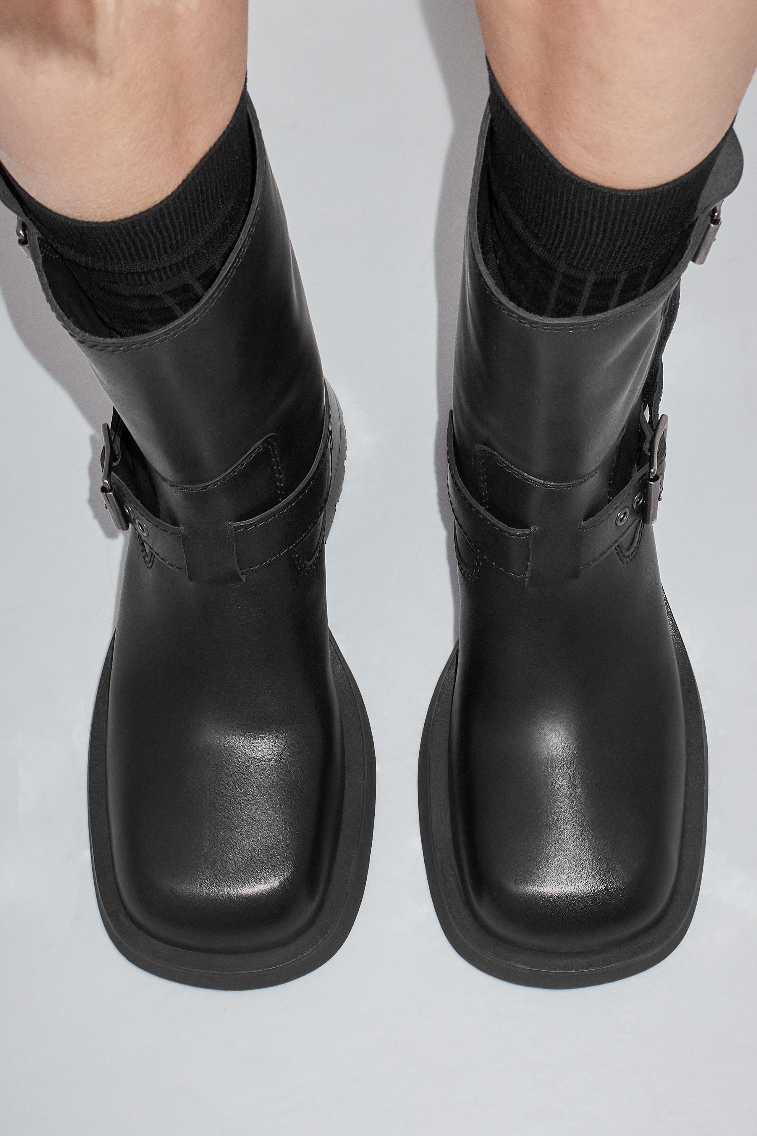【関税込み】Miista ブラック Renate ブーツ Renate New Black Buckled Ankle Boots | Miista