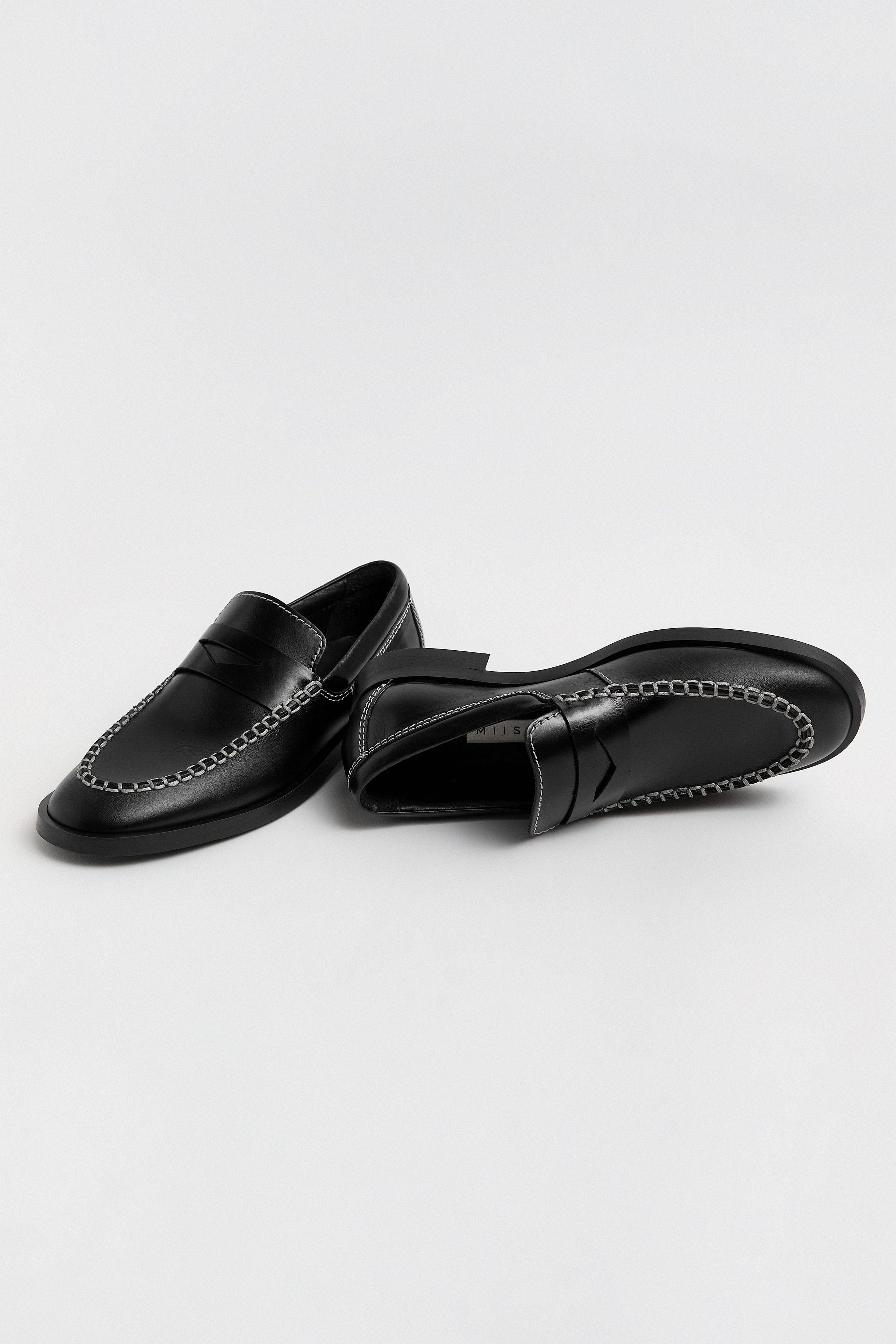 MARK&LONA ミトン　フリーサイズ Lucan Loafers - Black Leather White Stitching | Miista