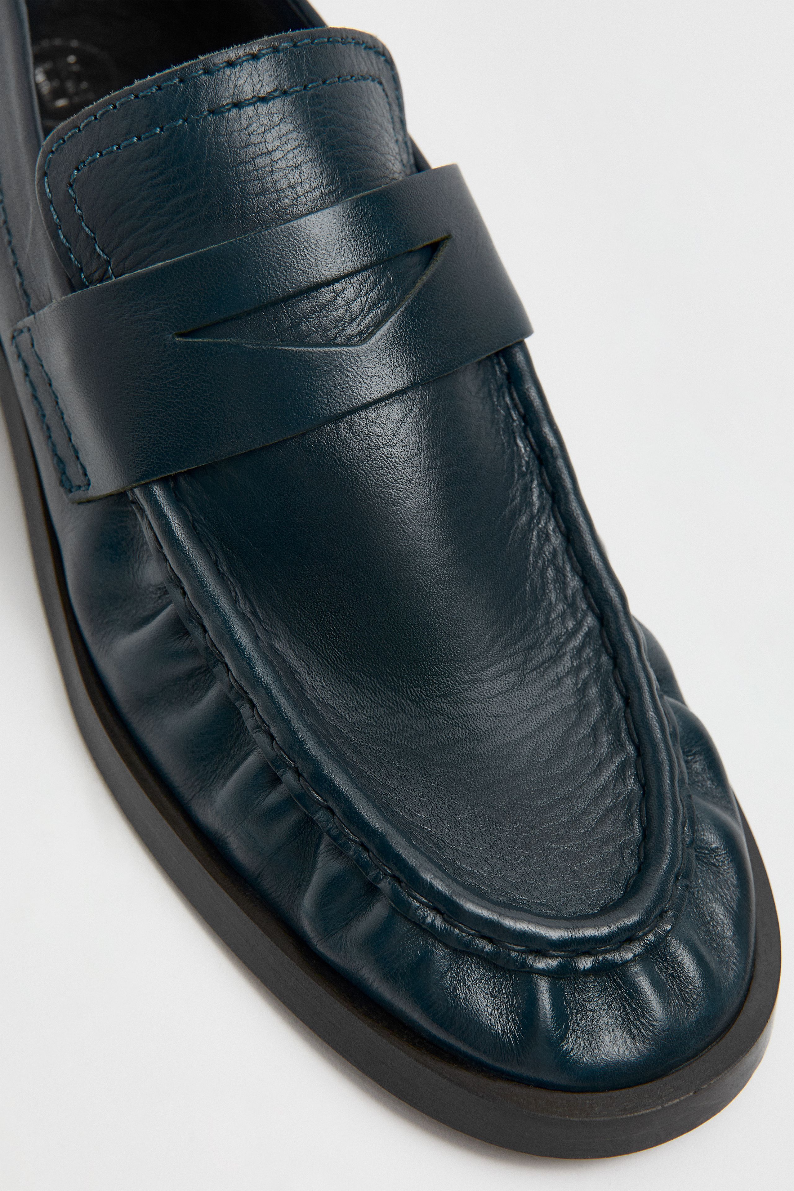 Zita Loafers - Navy Leather | Miista