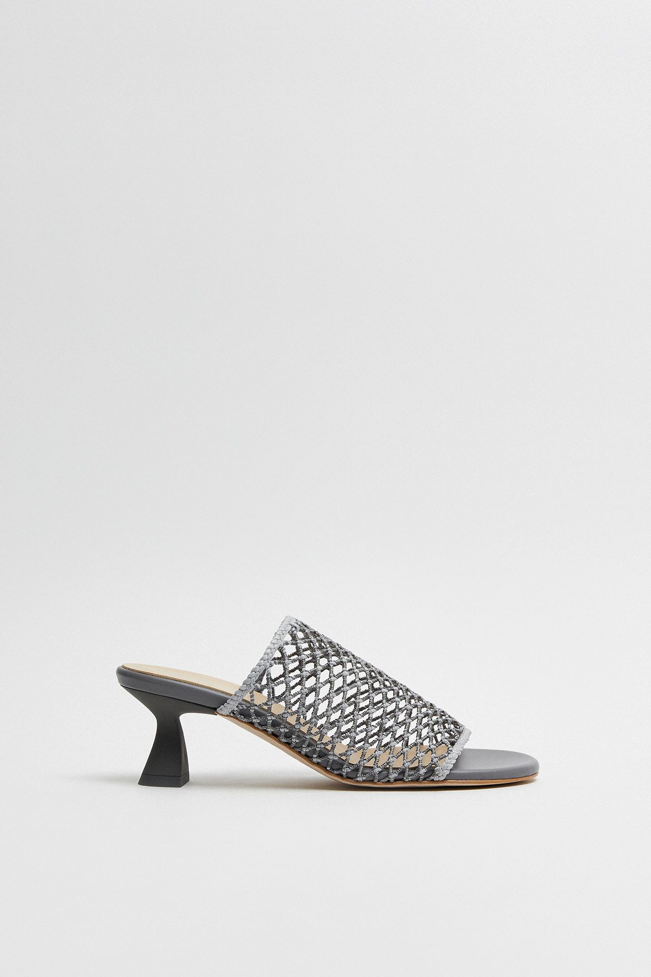 Marilia Grey Sandals | Miista