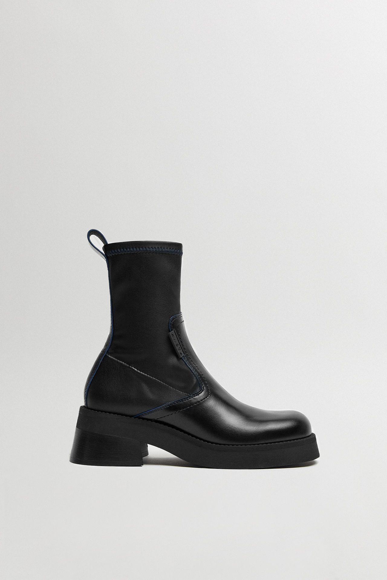 E8 Boots | Miista