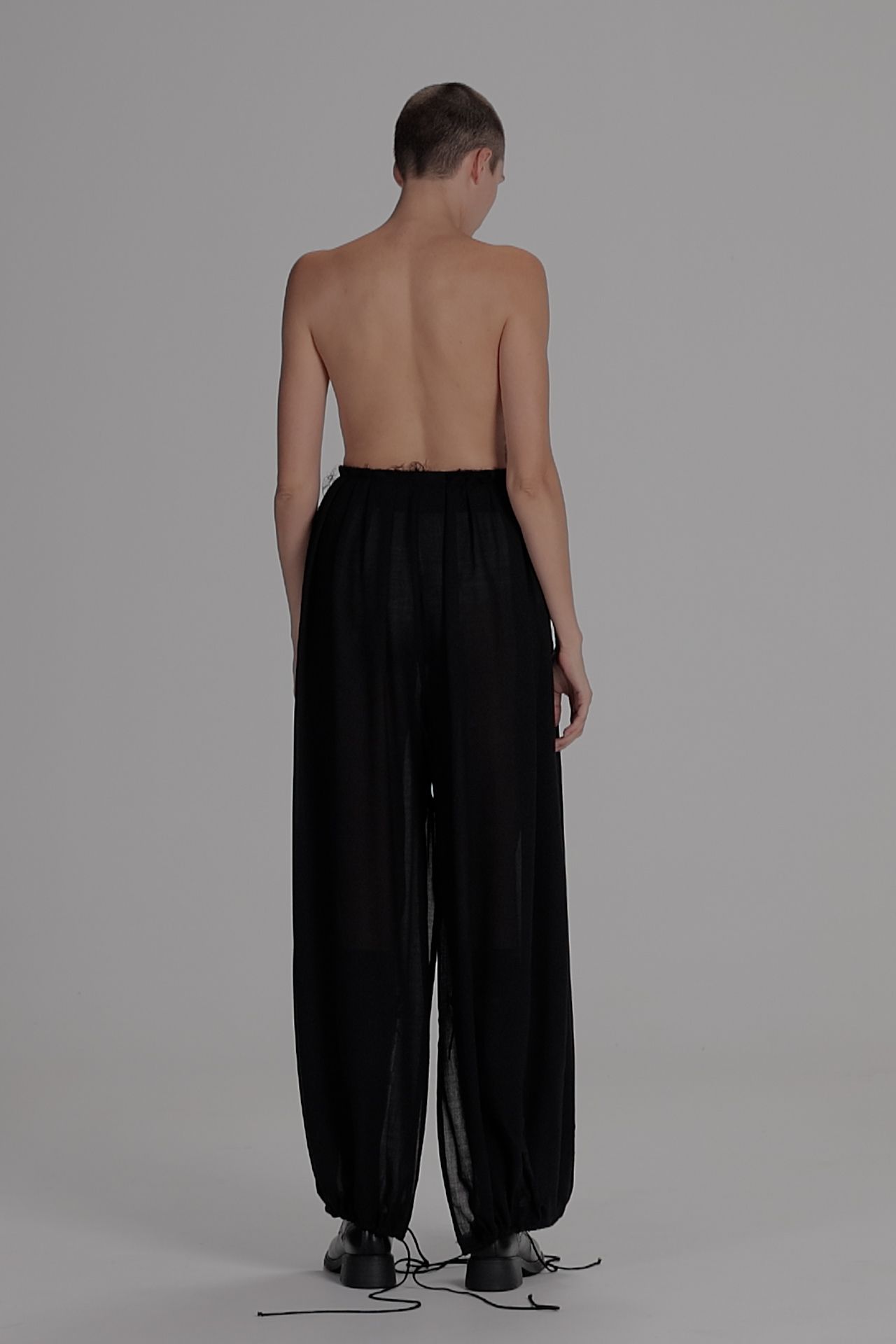 Kara Trousers - Black Pleated Virgin Wool | Miista