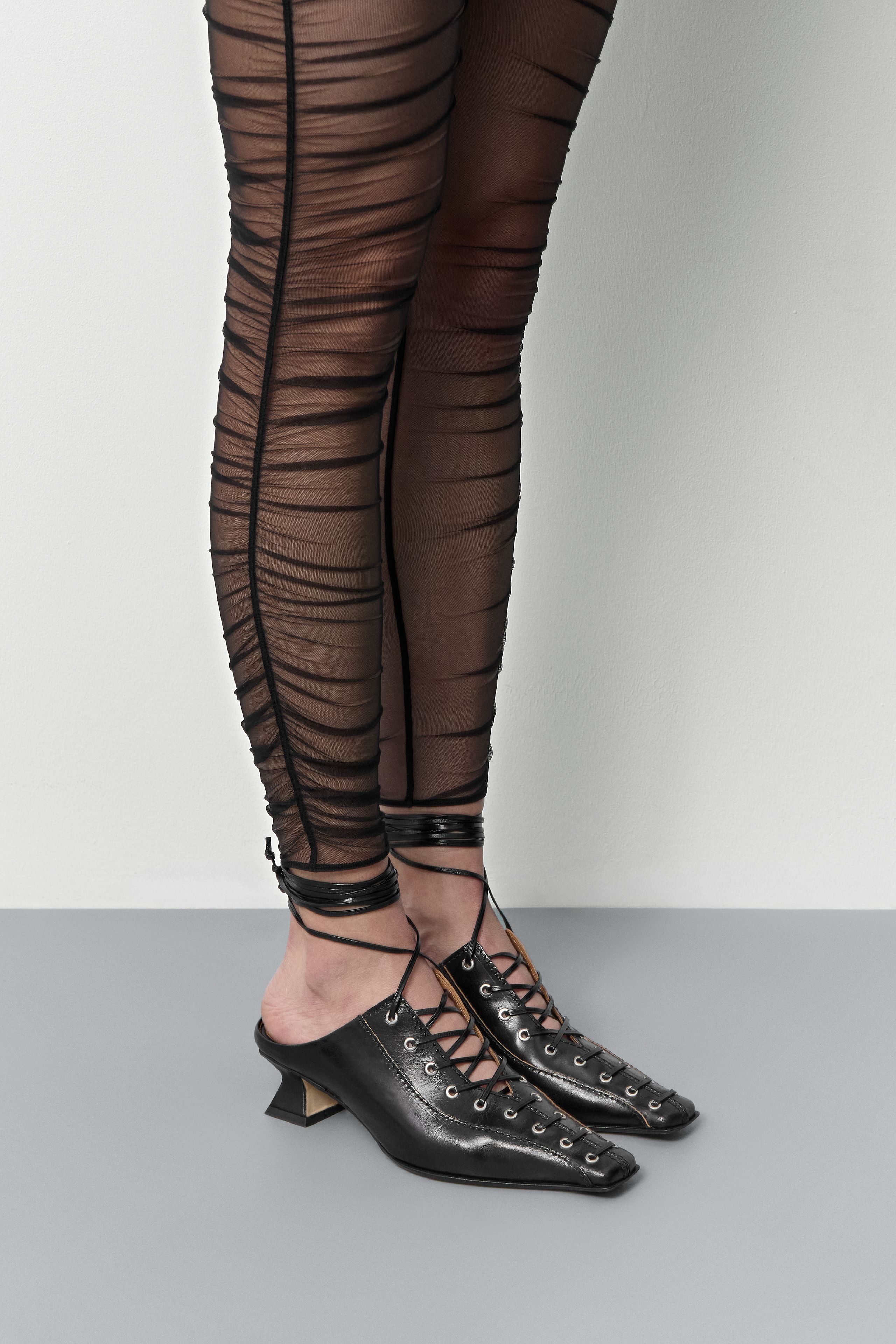 Asia Courts - Black Leather | Miista