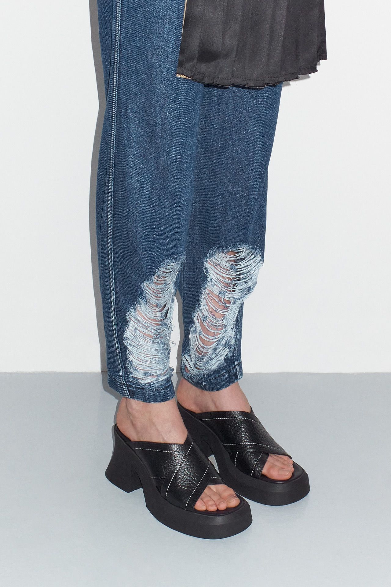 Raissa Black Mule Sandals | Miista Europe | Made in Portugal