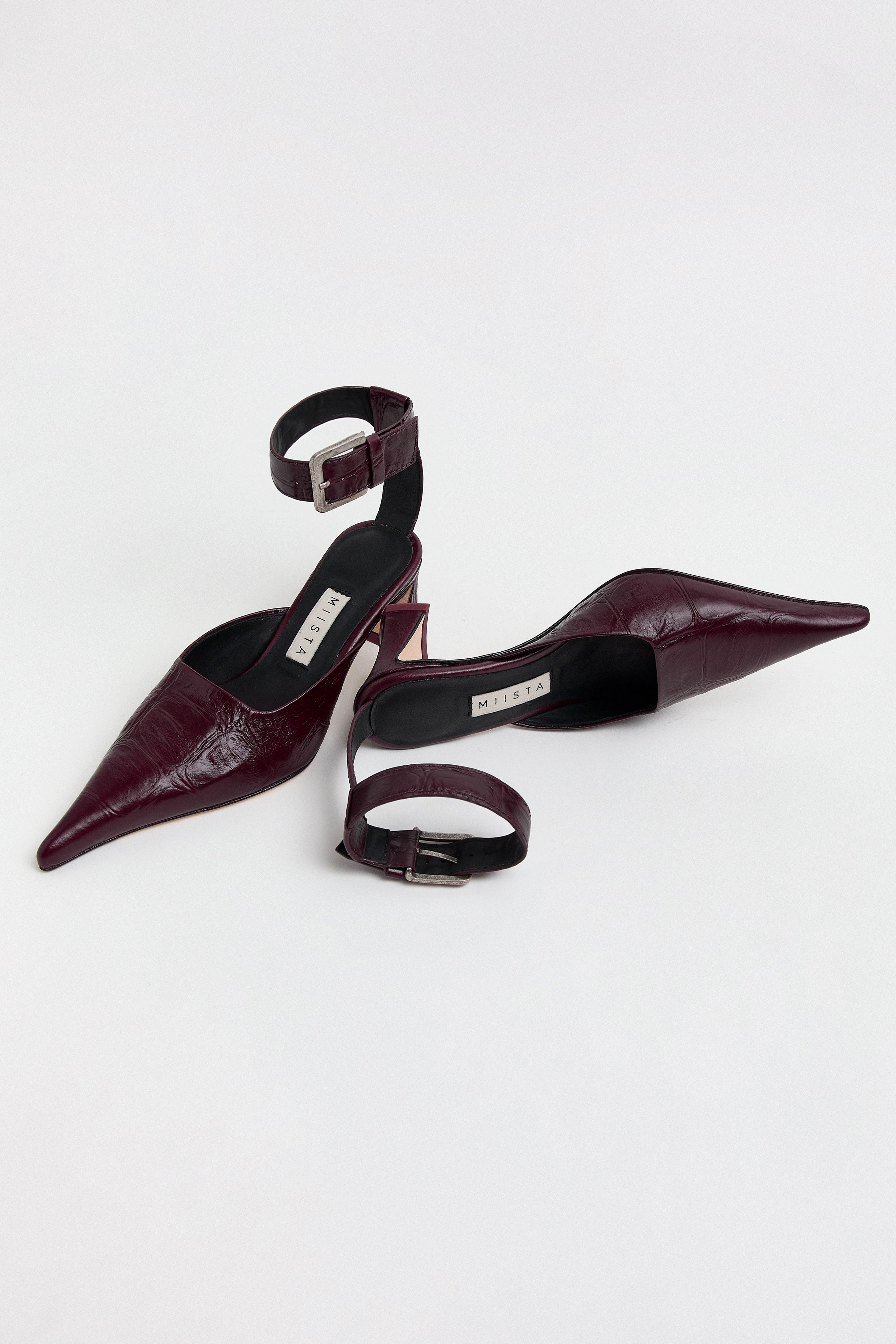 Qori Courts - Plum Croc Embossed Leather | Miista