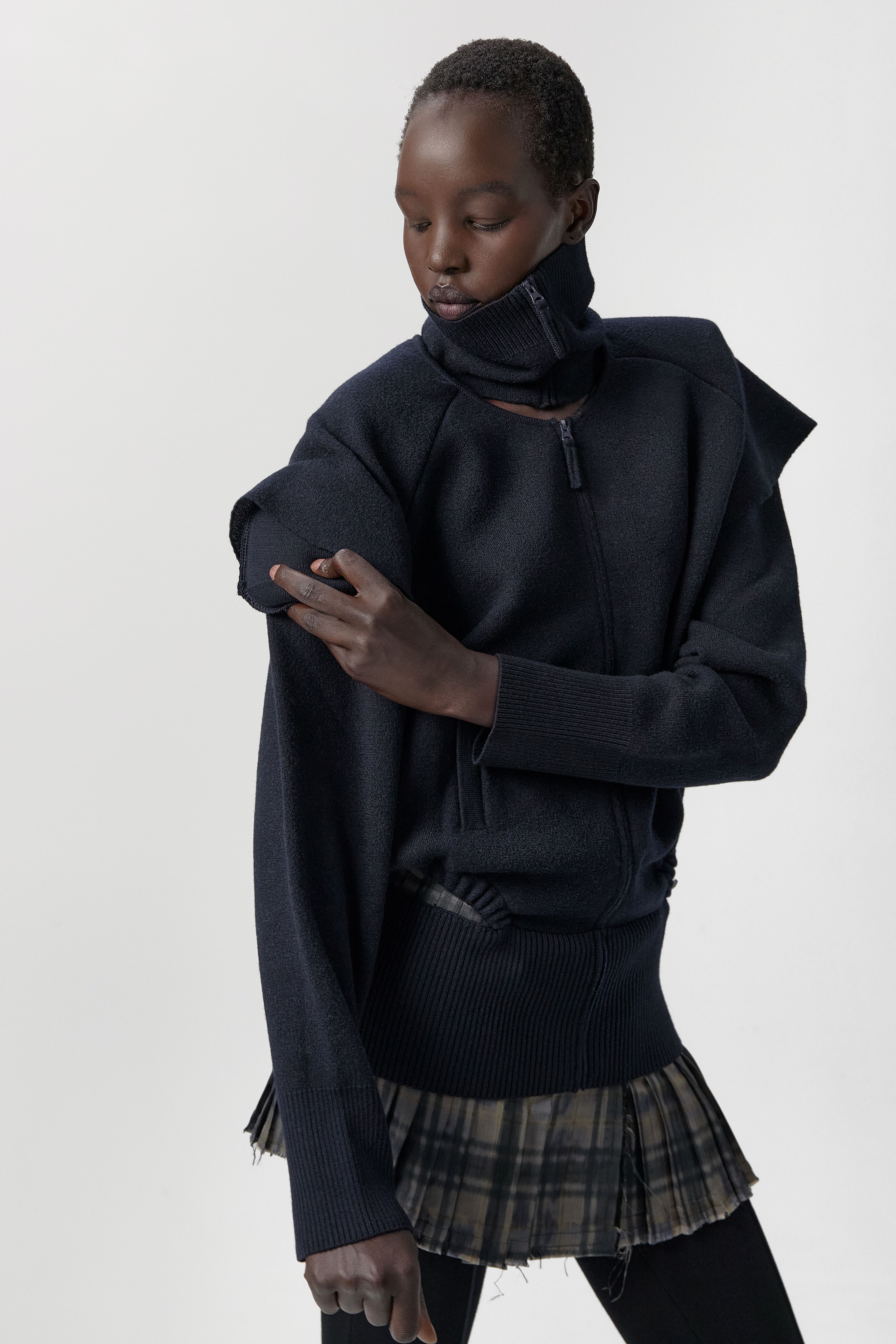 Levine Shoulder Pads - Navy Merino Knit | Miista | Designed & Handmade in Europe