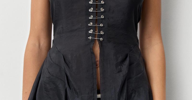 Aberdeen Washed Black Top