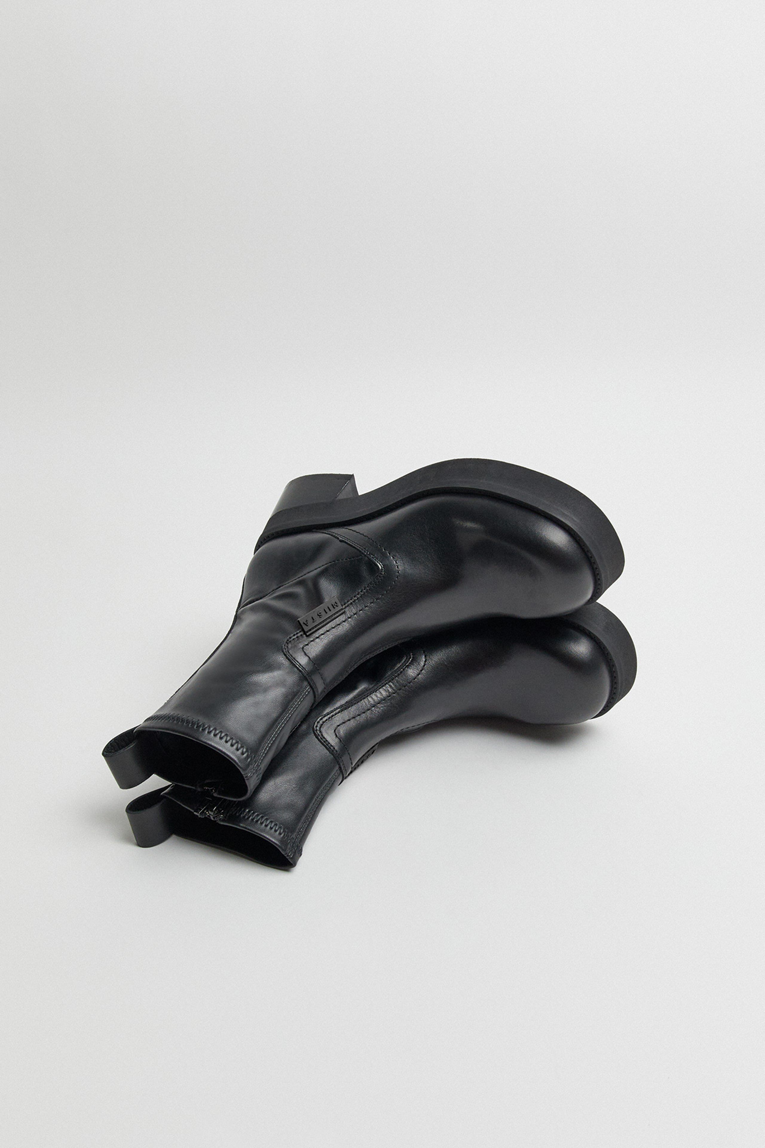 【関税込み】Miista ブラック New Oliana アンクルブーツ New Oliana Brown Ankle Boots | Miista