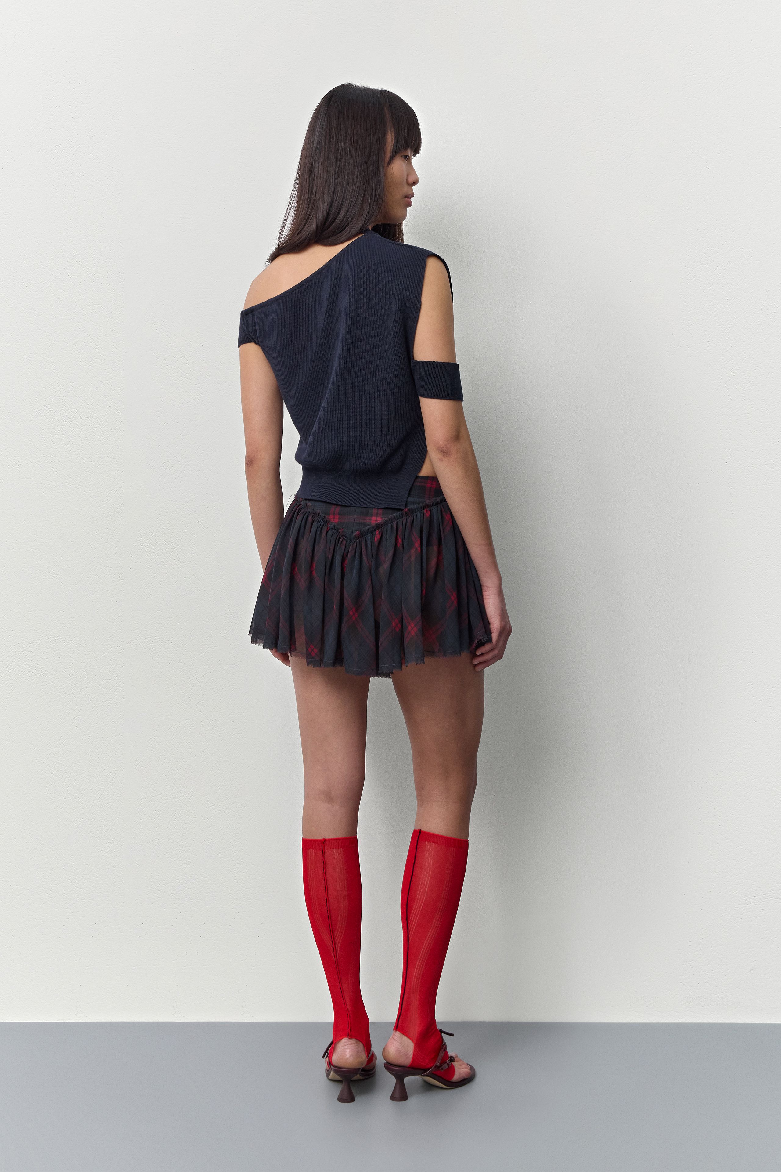 Lilou Vest - Navy Cashmere Blend | Miista