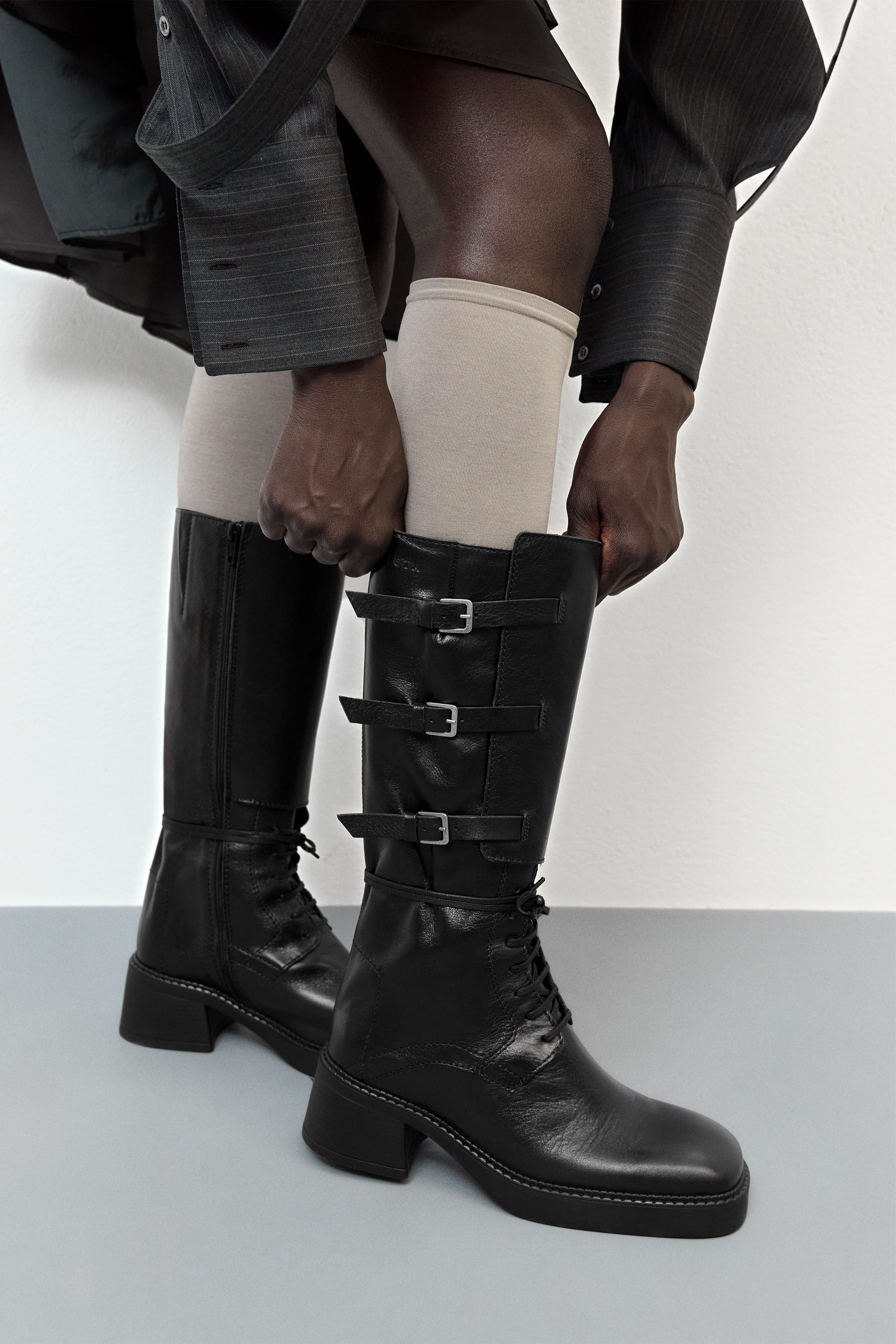 Sigrid Boots - Black Grainy Leather | Miista