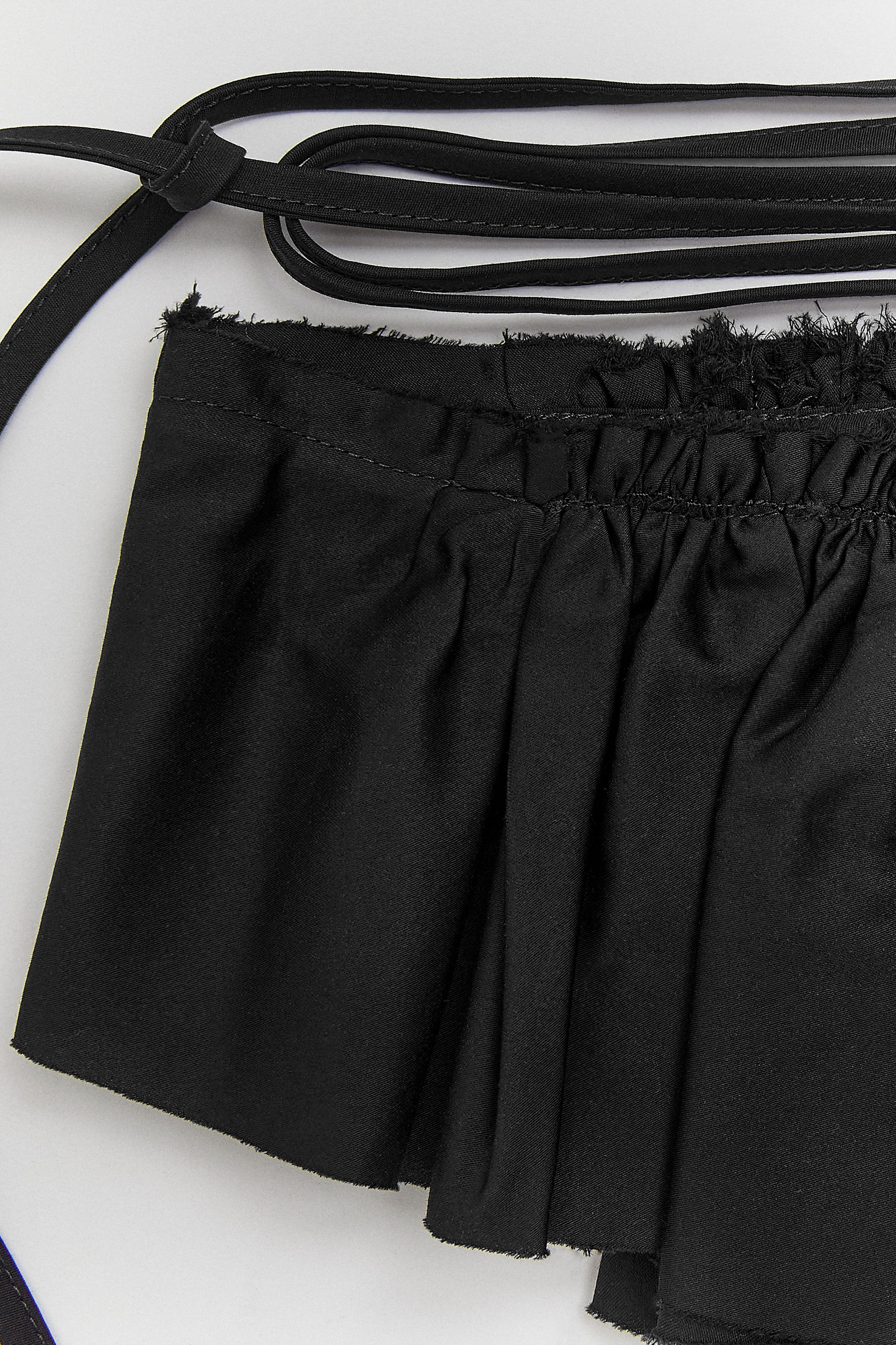Vanny Ruffle - Black Popplin | Miista