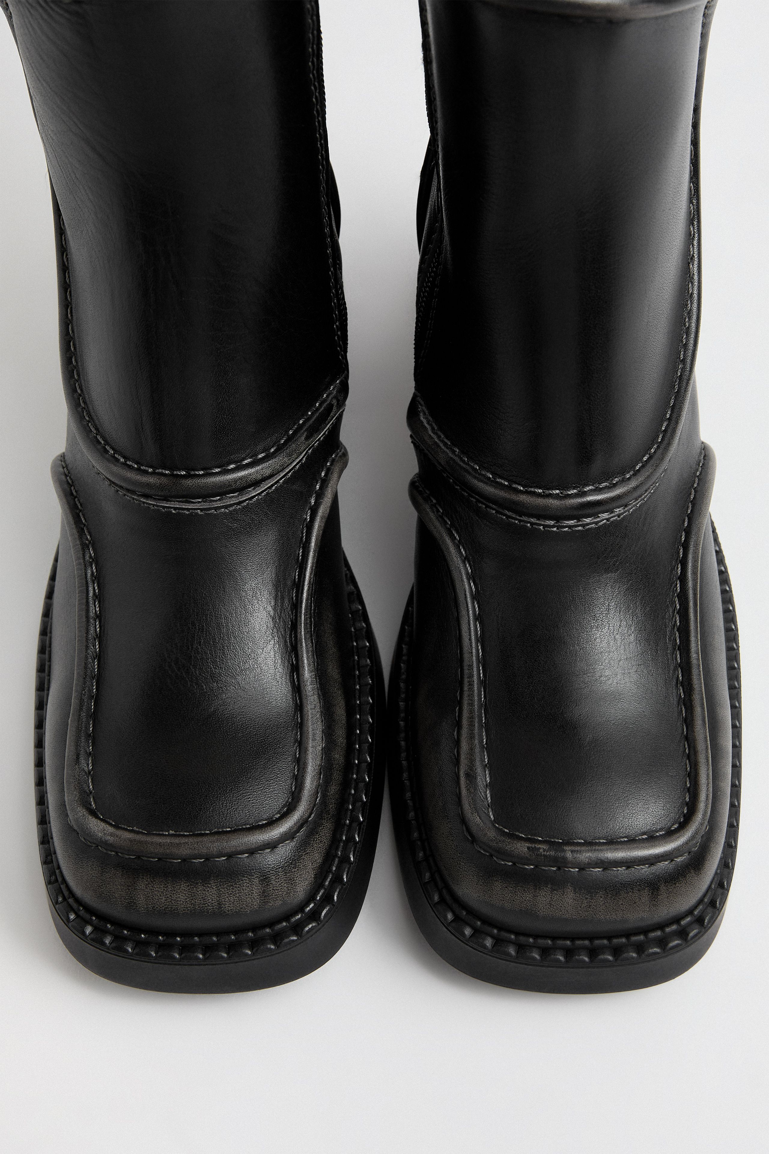 Malene Boots - Dark Grey Leather Grey Stitching | Miista