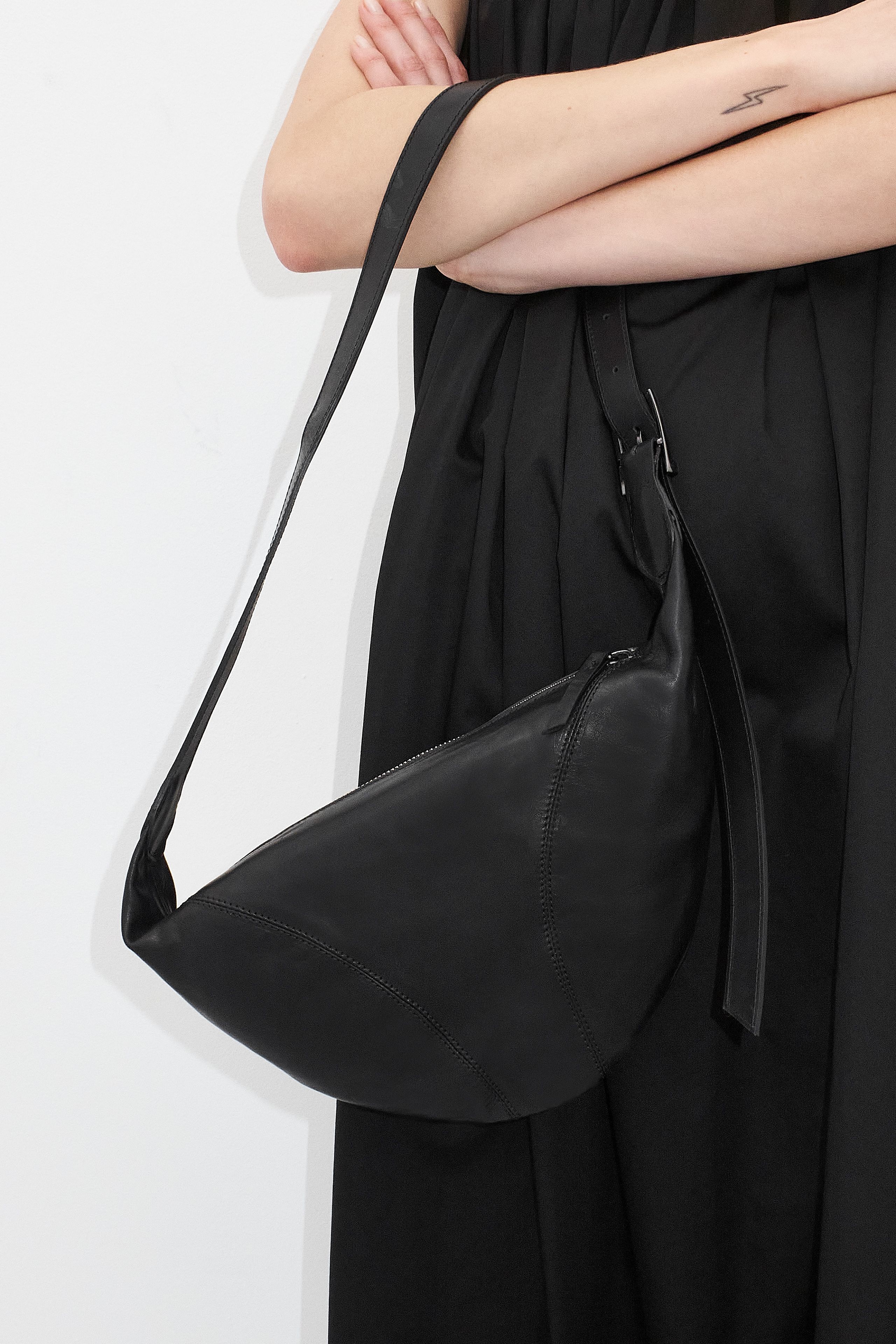 Devin Bag - Black Crossed Leather | Miista