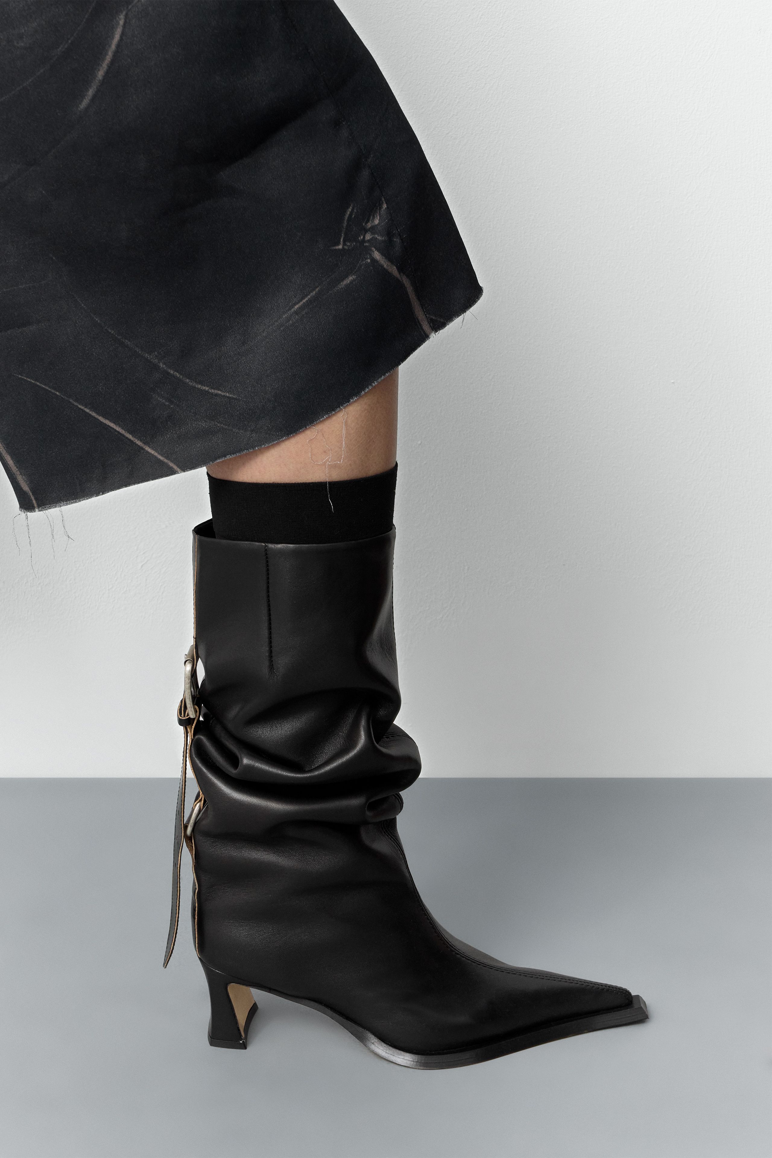 Charlene Boots - Black Leather | Miista