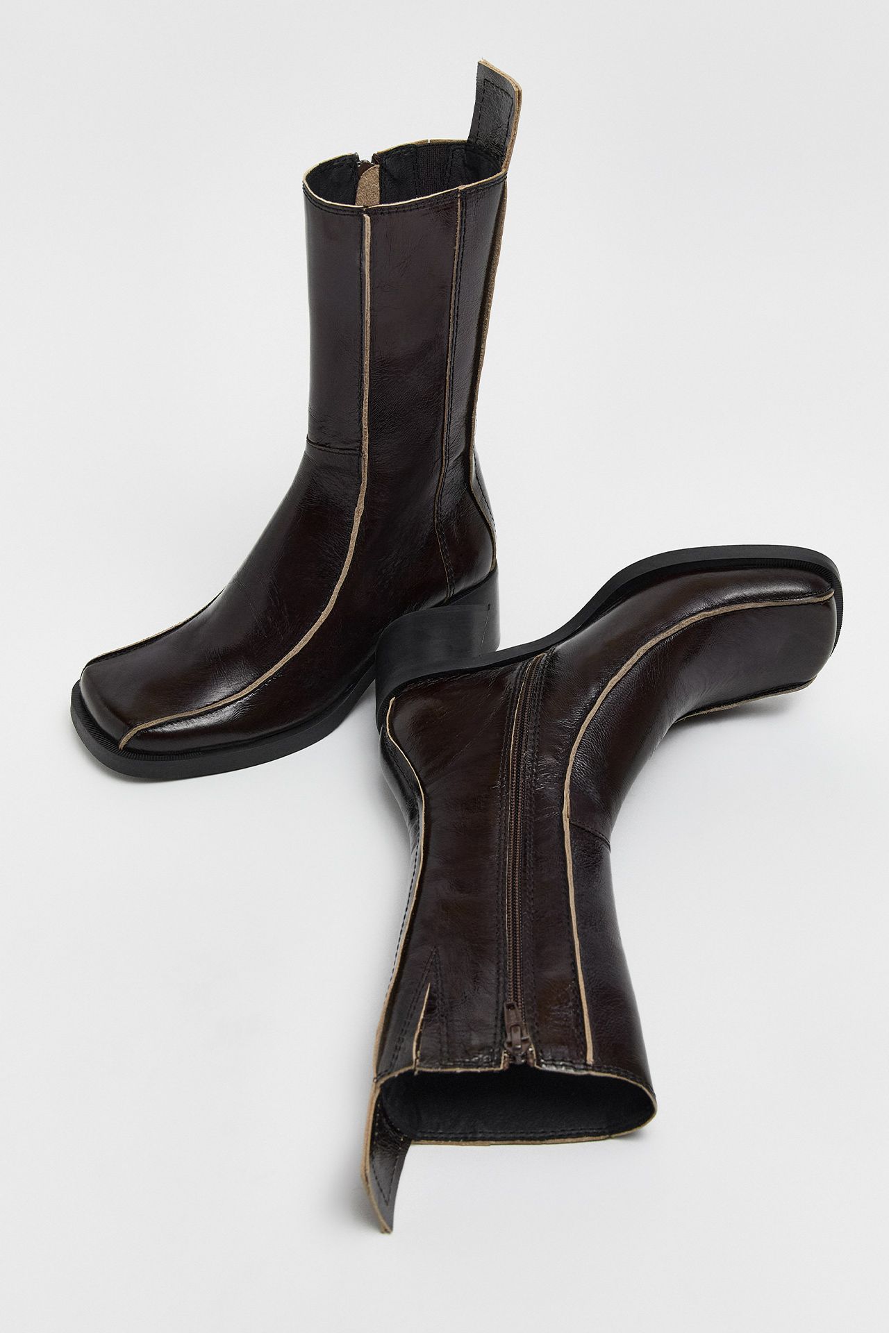 Mariela Boots - Crinkle Dark Brown Leather | Miista